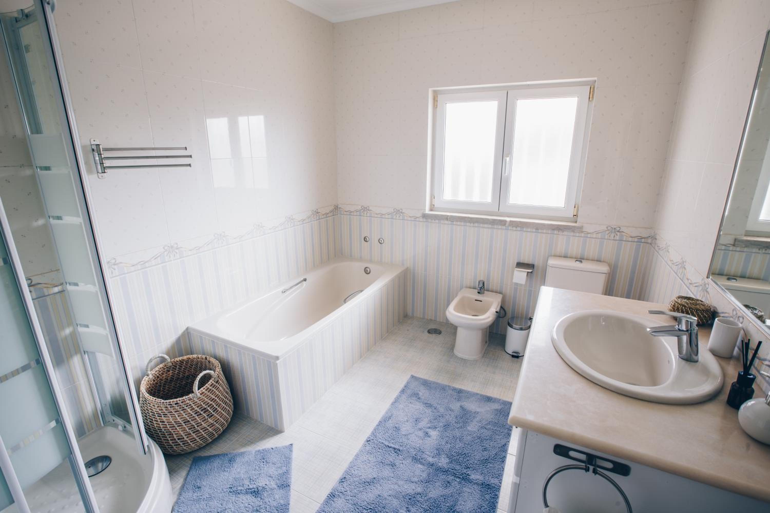 Double or Twin Room with Shared Bathroom photo 3