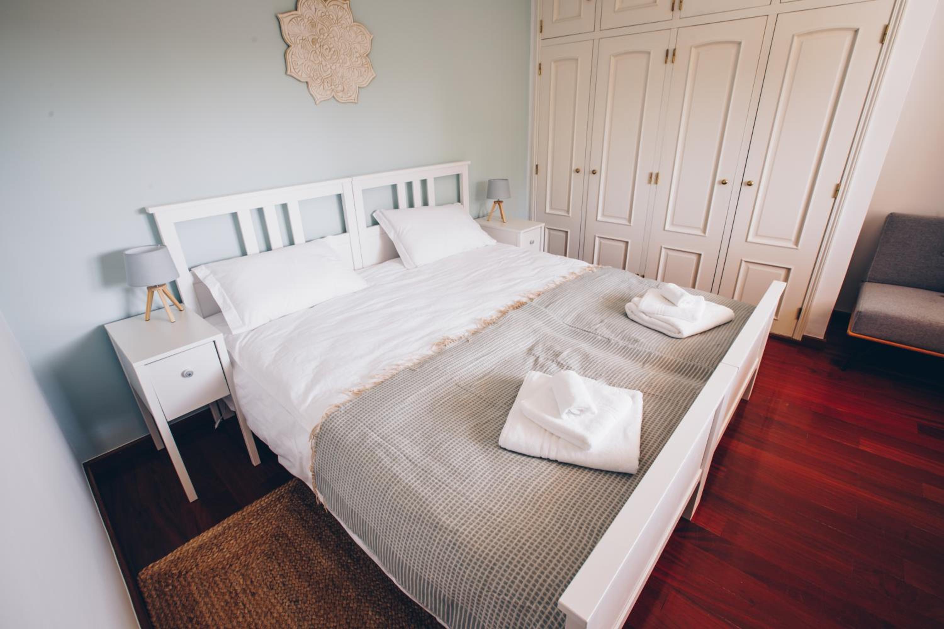Double or Twin Room with Shared Bathroom photo 1