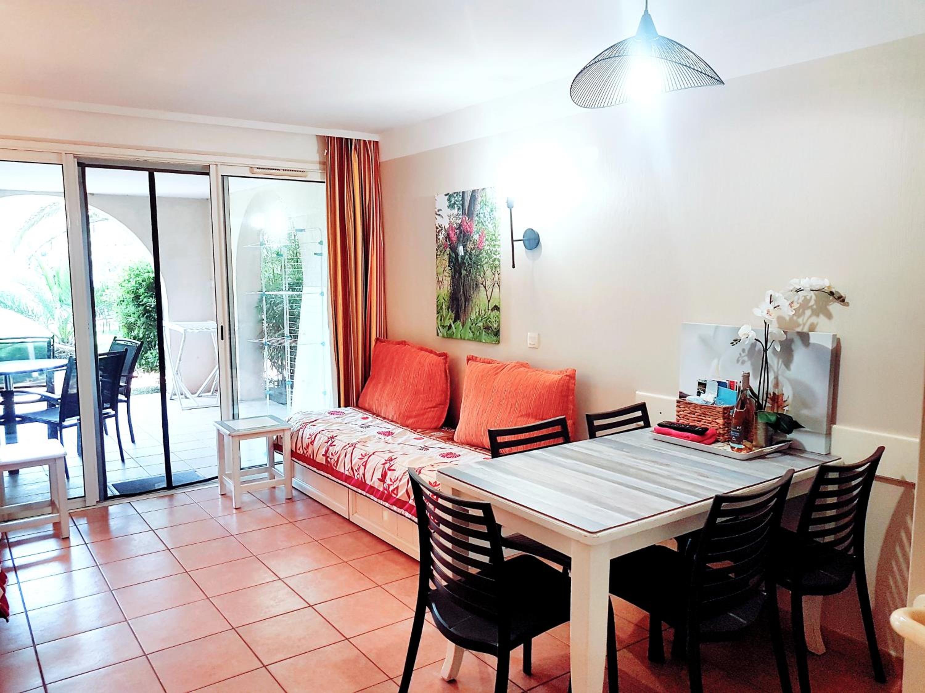 Apartment - Ground Floor photo 2