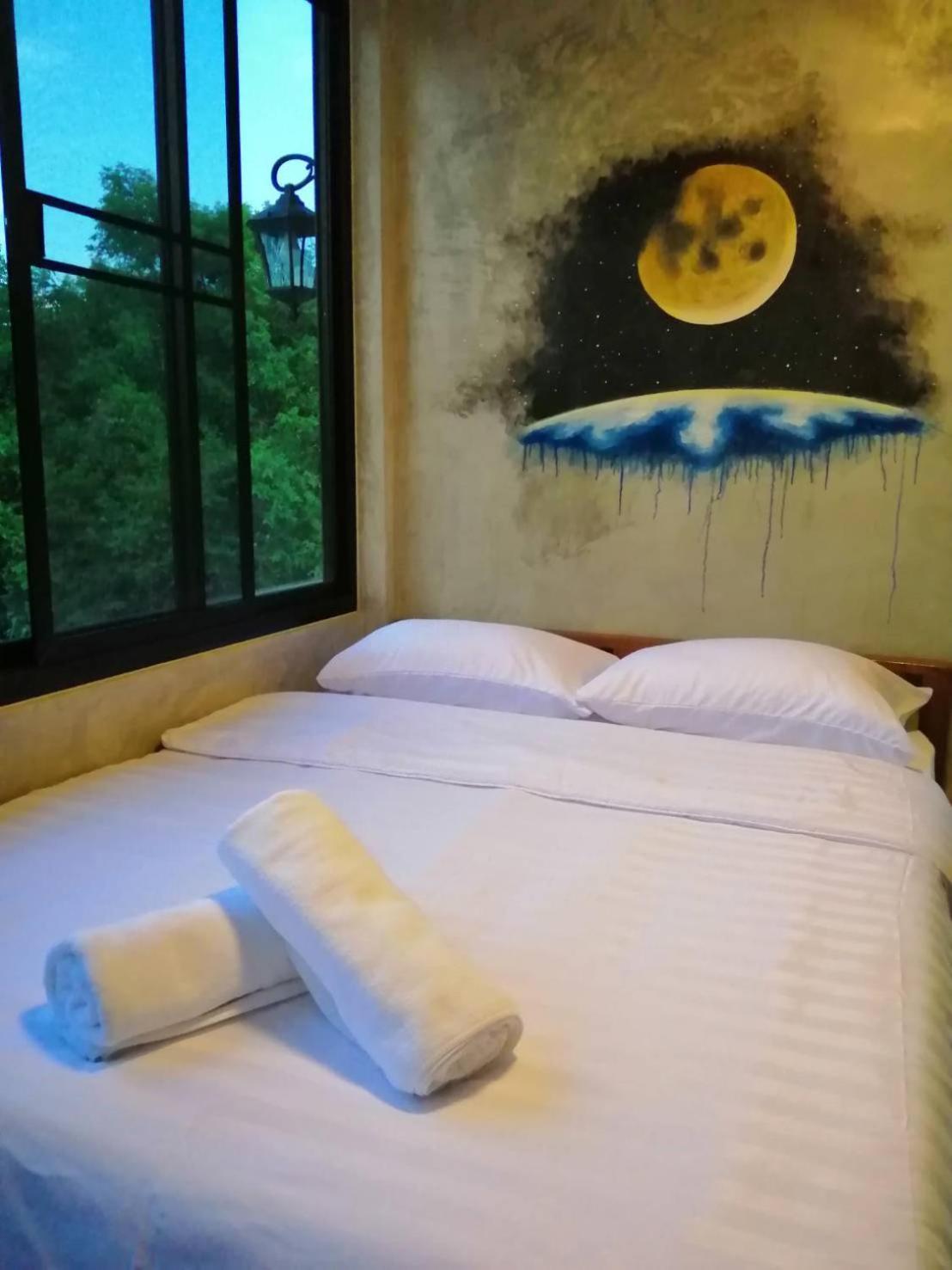 Standard Double Room - Photo 13