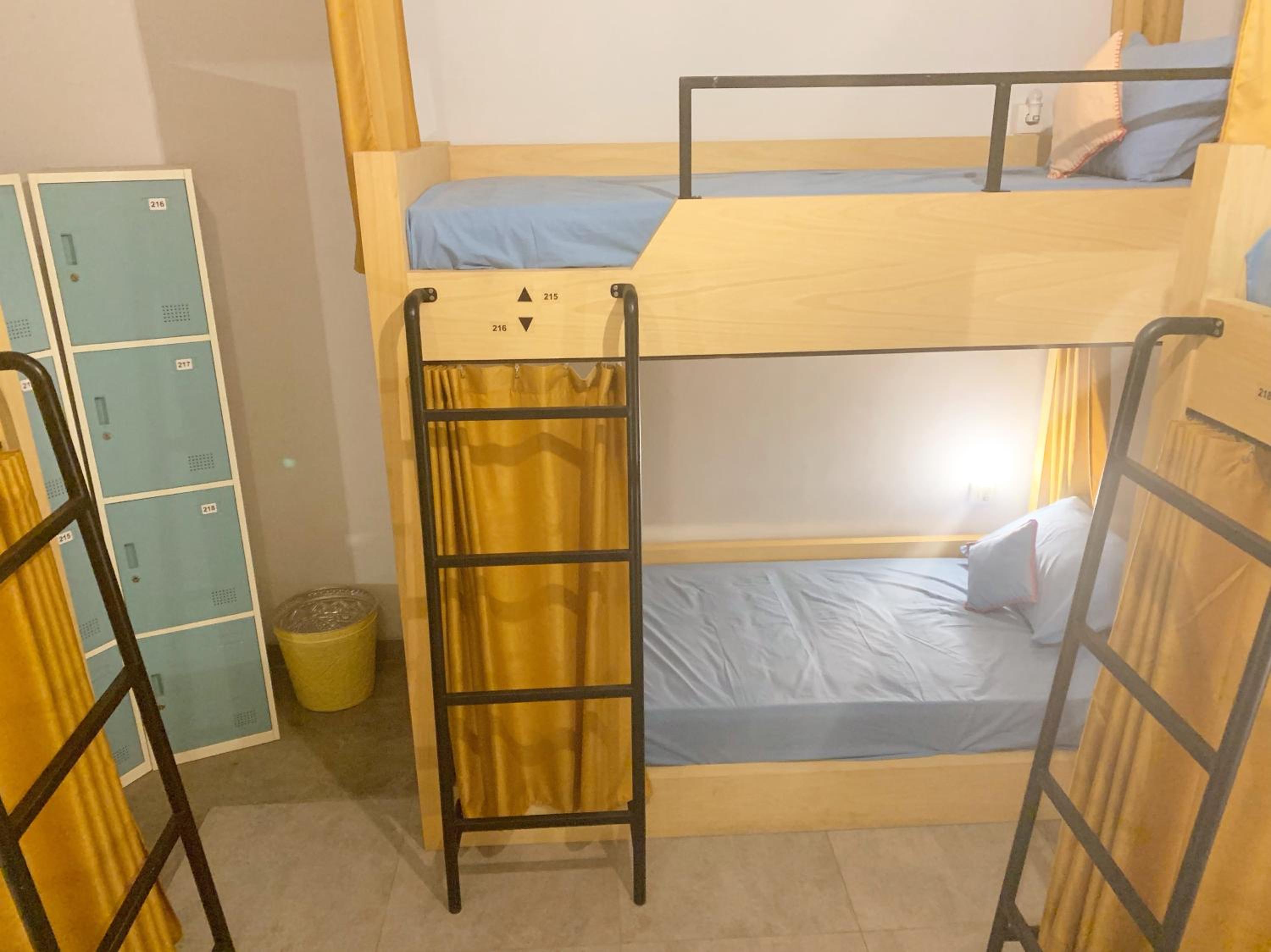 Bed in 6-Bed Dormitory Room photo 1