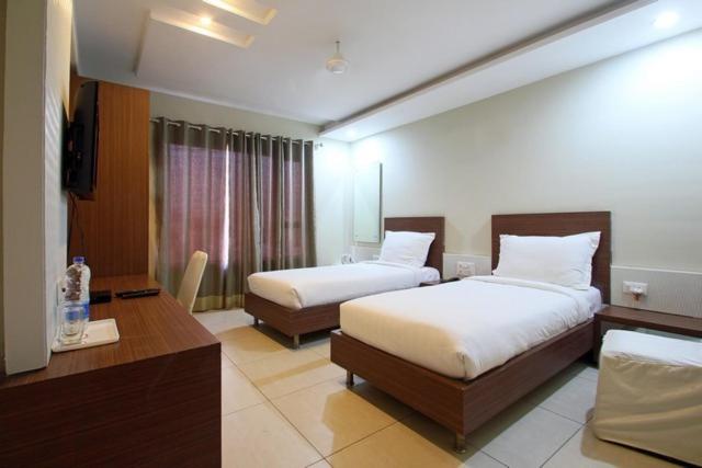 Executive Double or Twin Room - Photo 5
