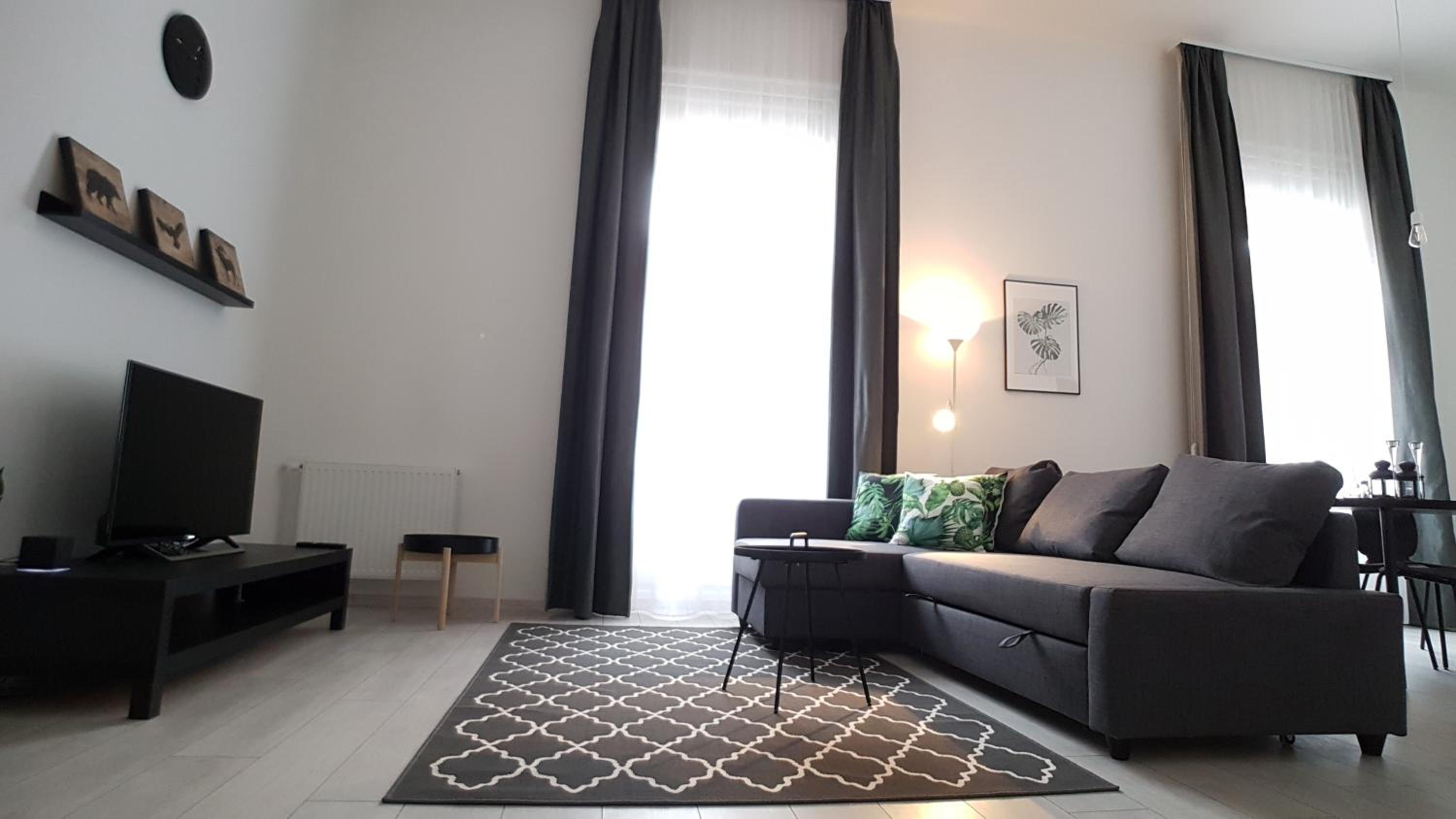 Apartment photo 1