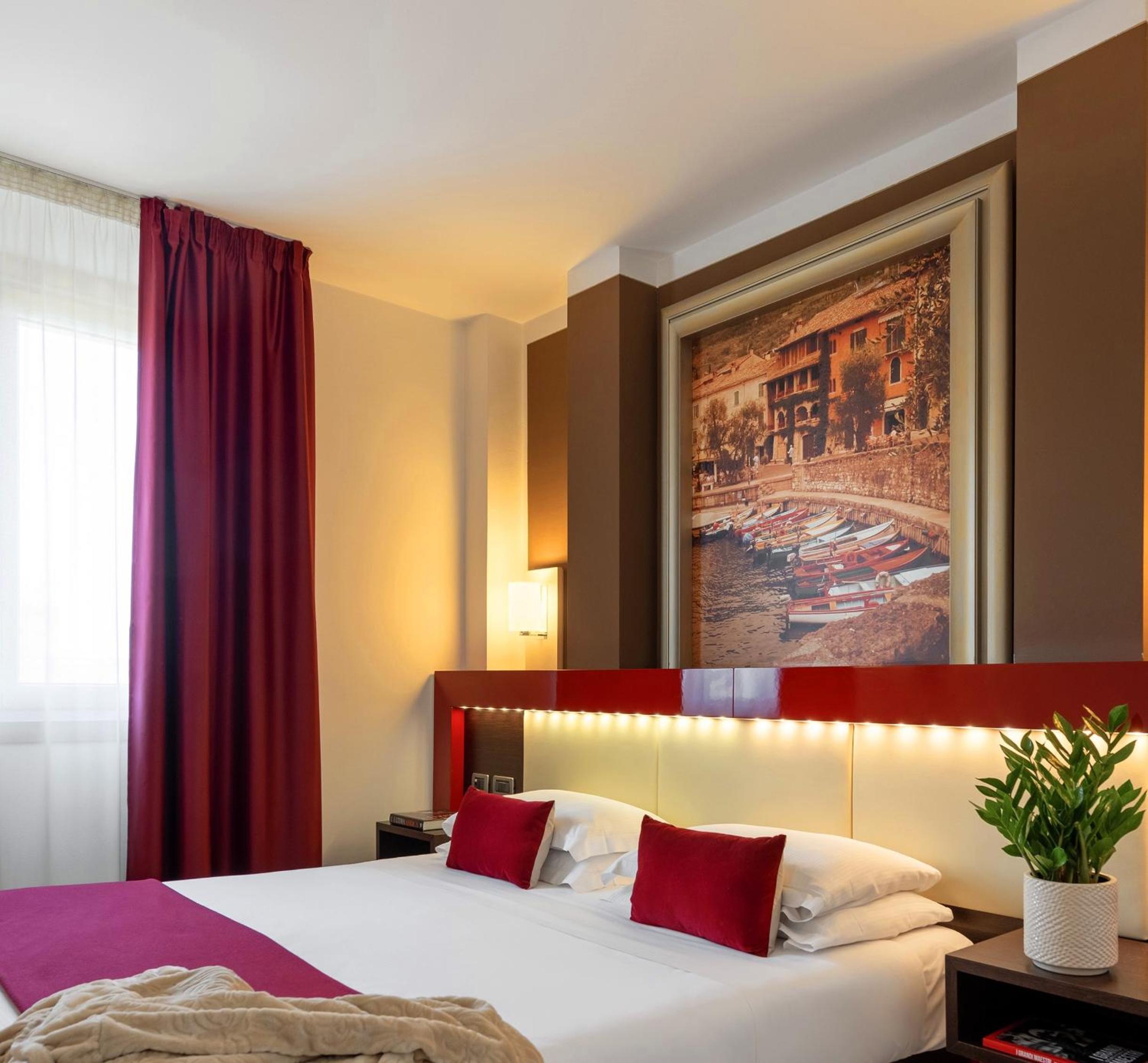 Quadruple Room - Photo 11