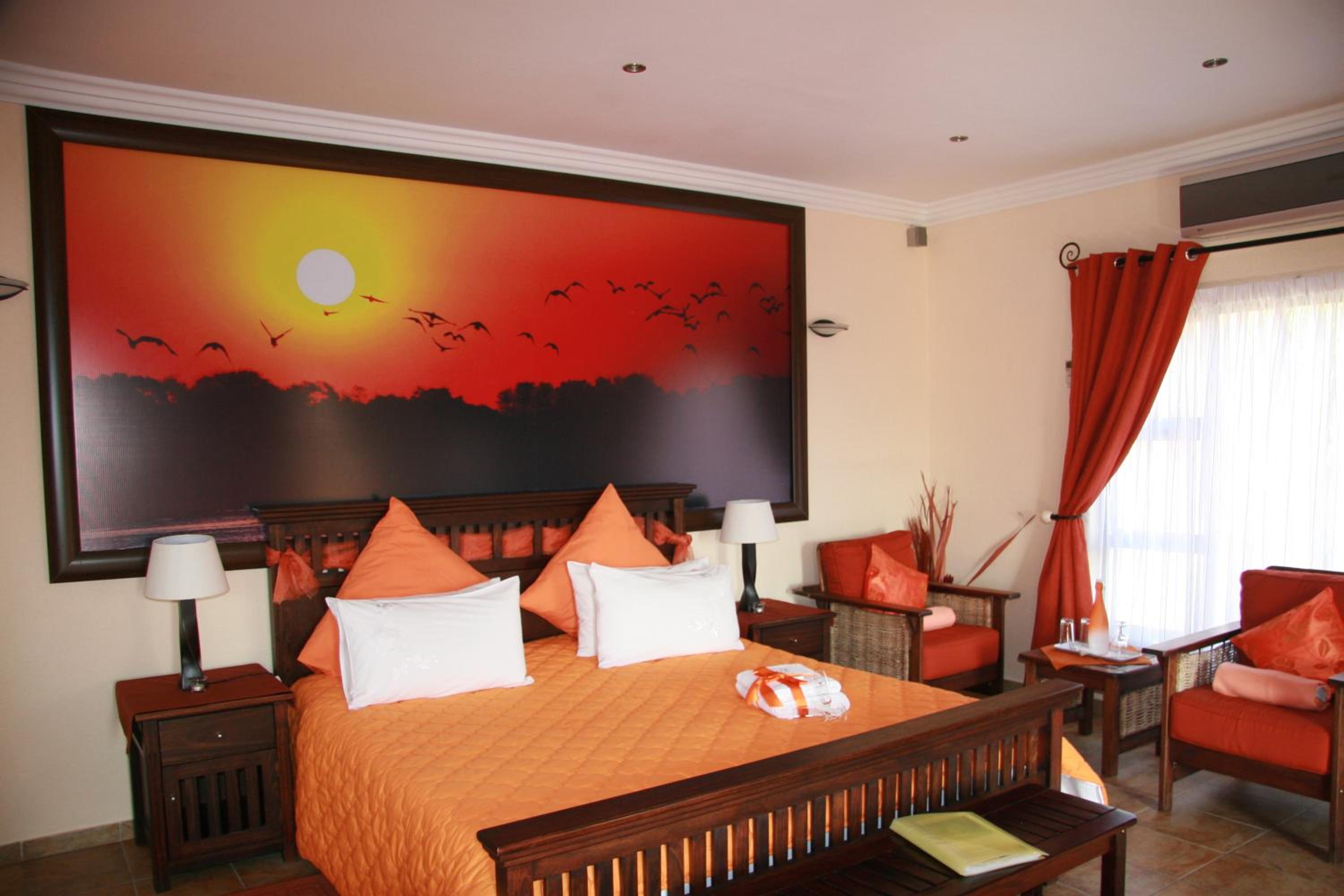 Honeymoon Suite photo 2