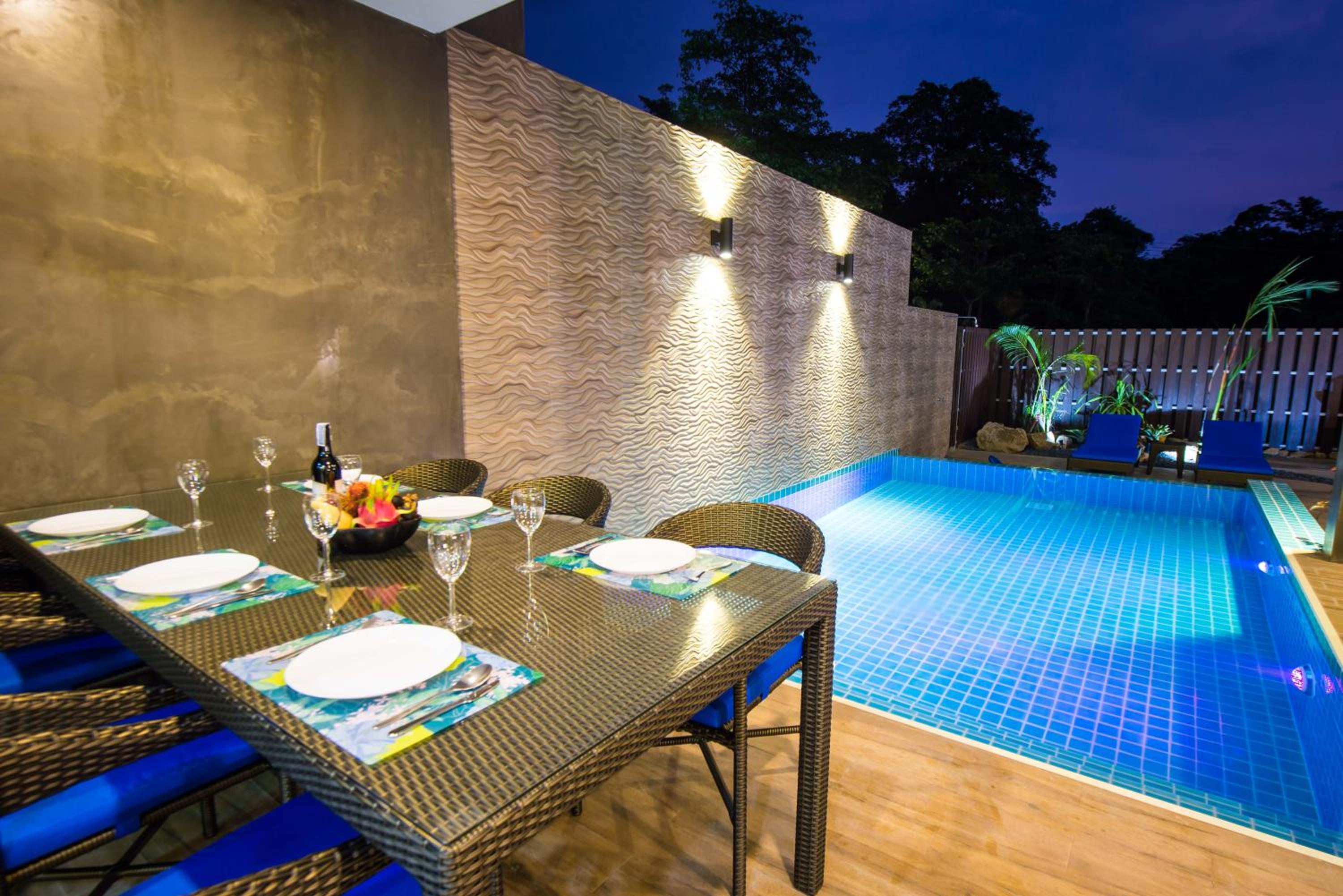 Villa with Private Pool - Photo 42