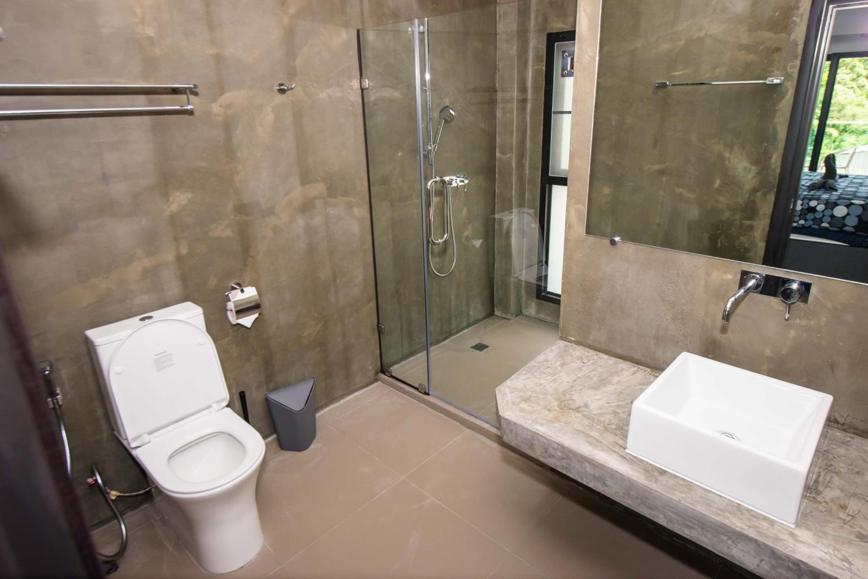 Villa with Private Pool - Photo 28
