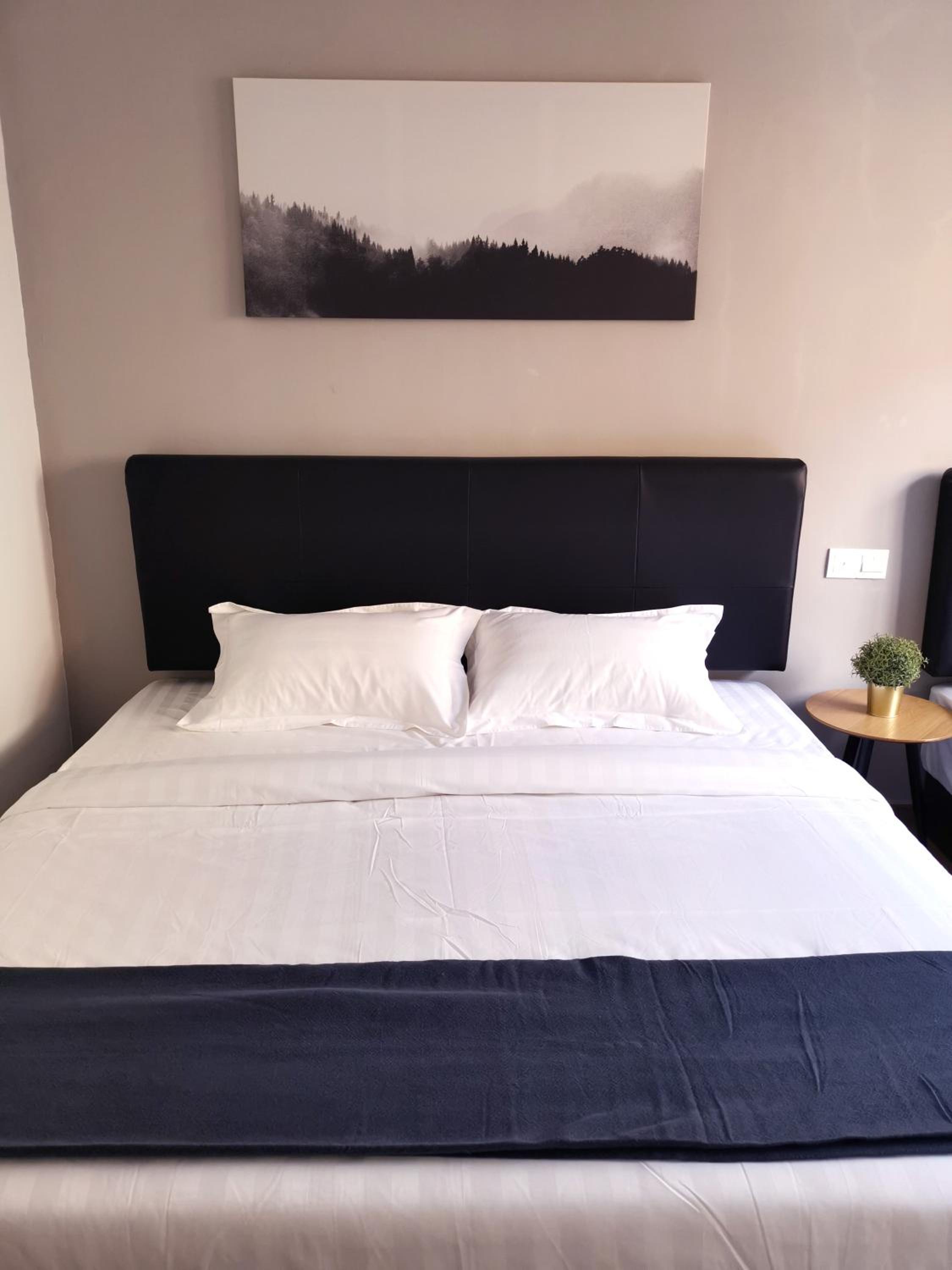 Superior King Room - Photo 2