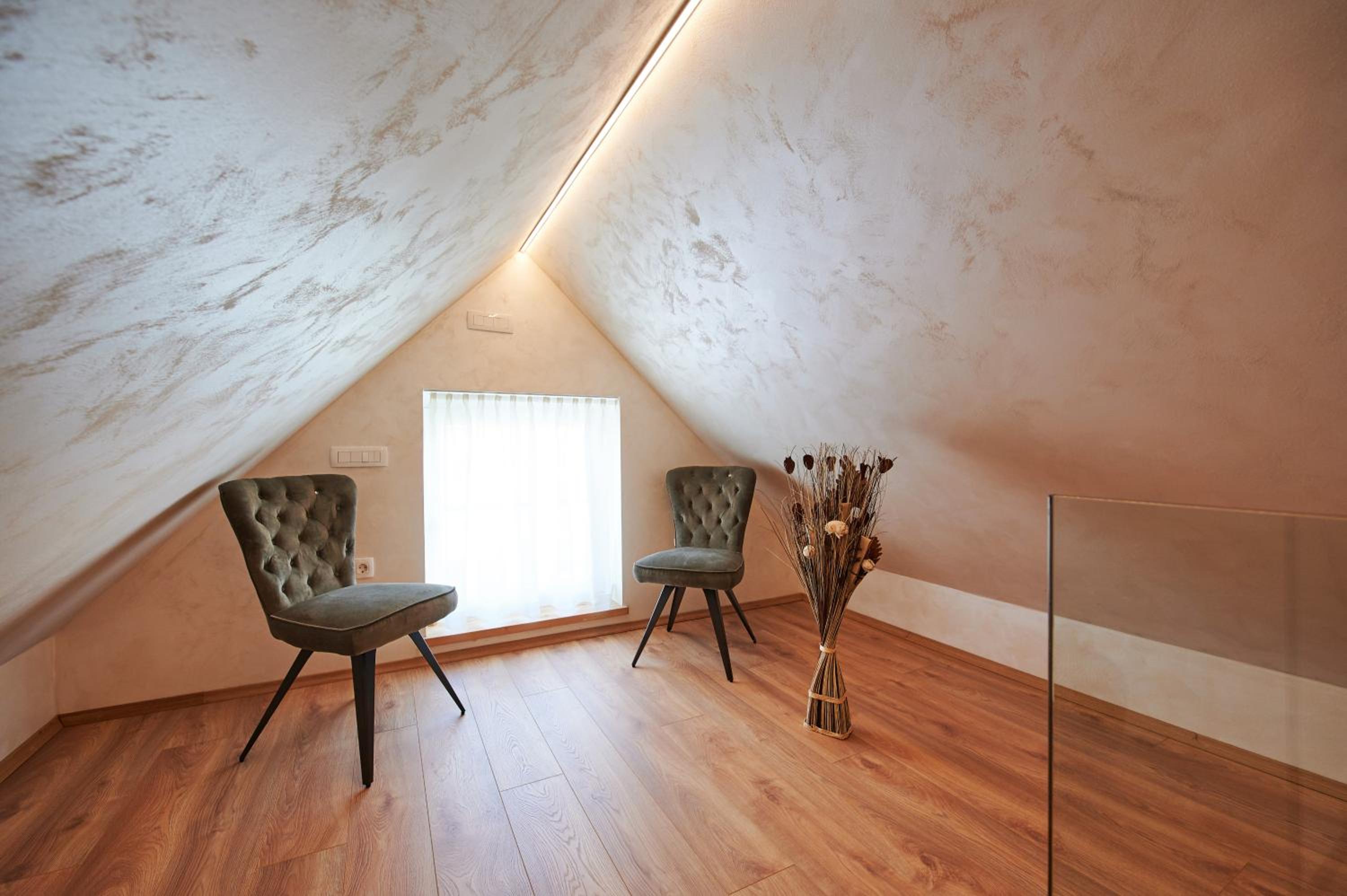 Luxury Triple Room - Photo 10