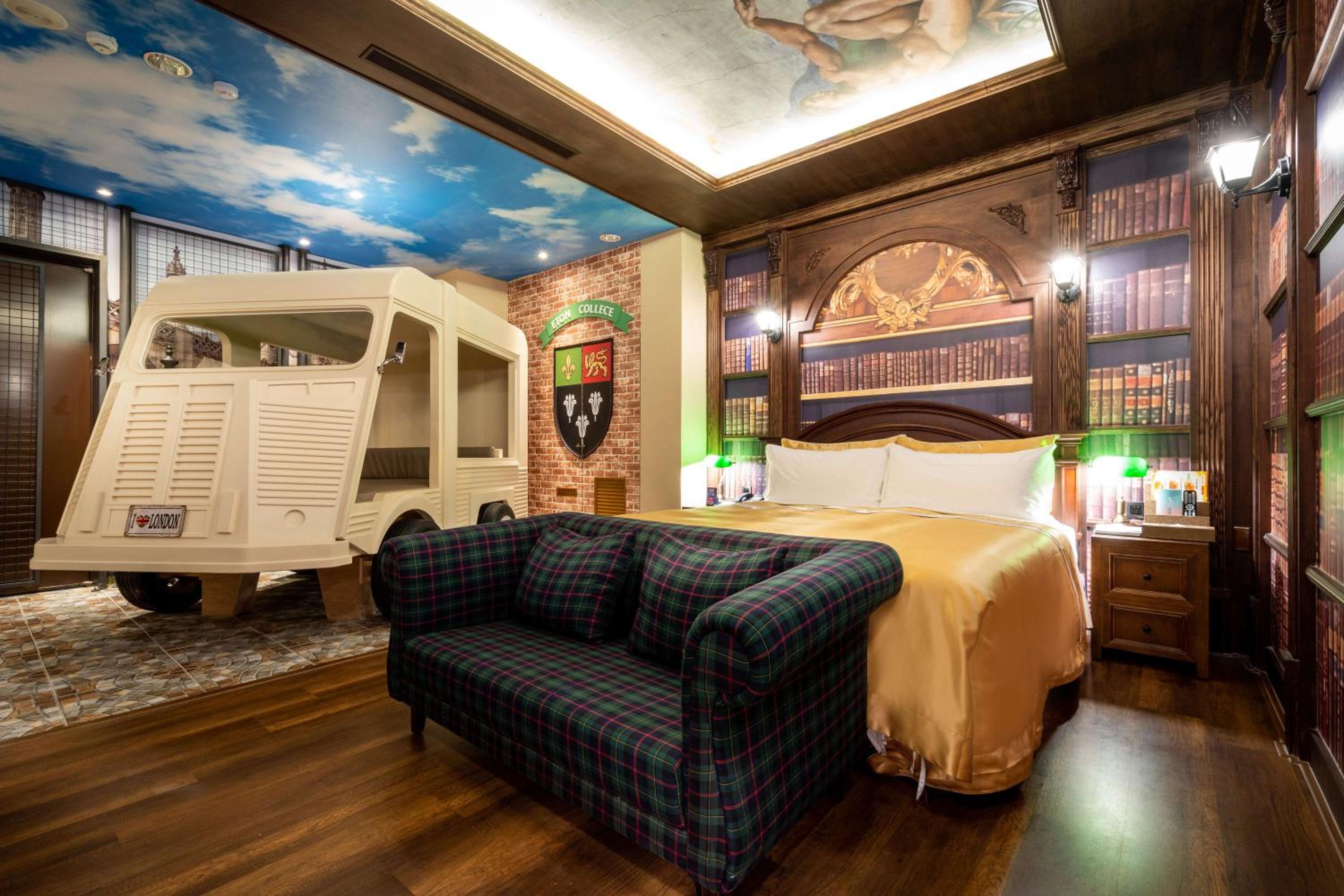 Large Double Room with Bath and Private Parking - Photo 9