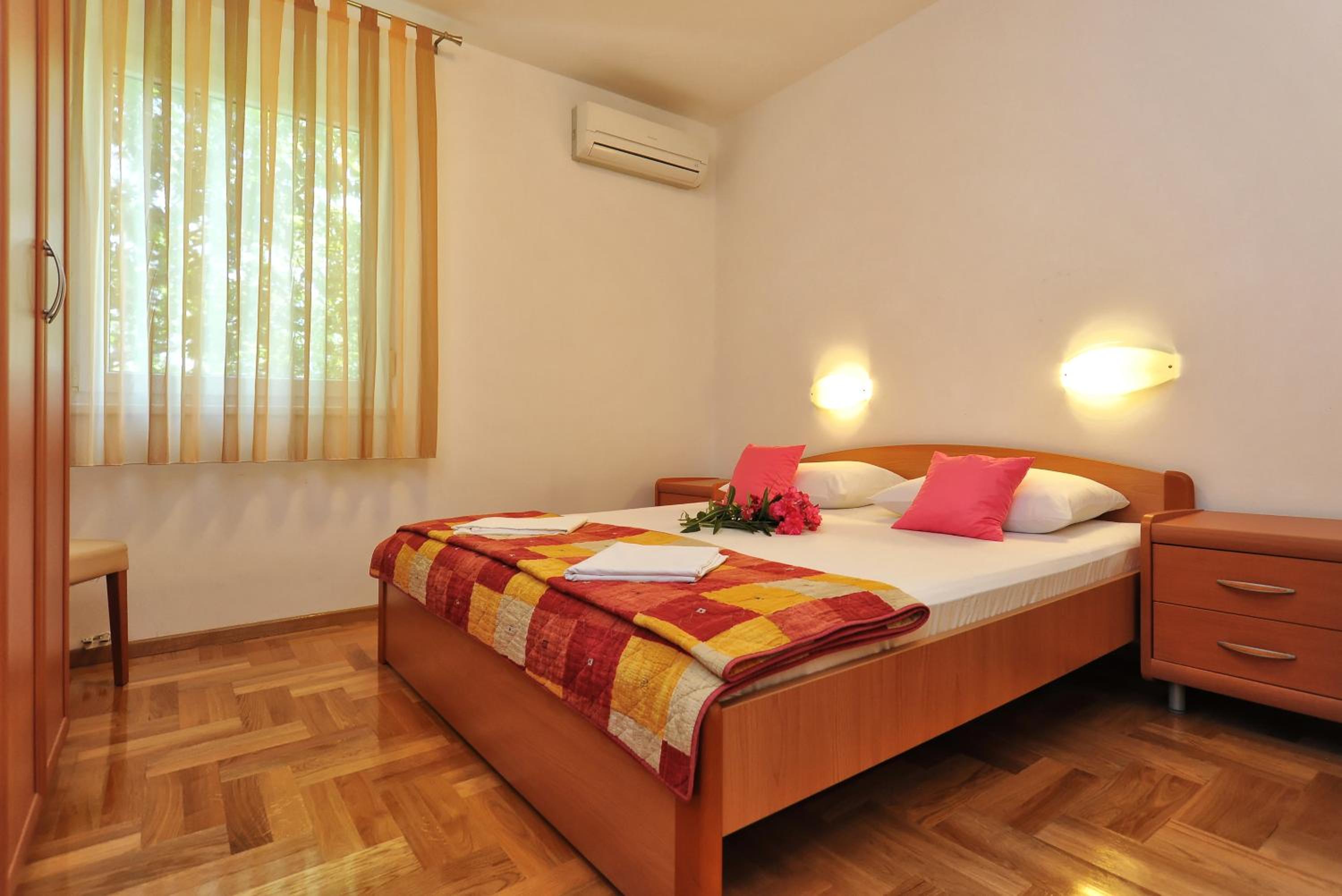 Superior Three-Bedroom Apartment with Sea View photo 1