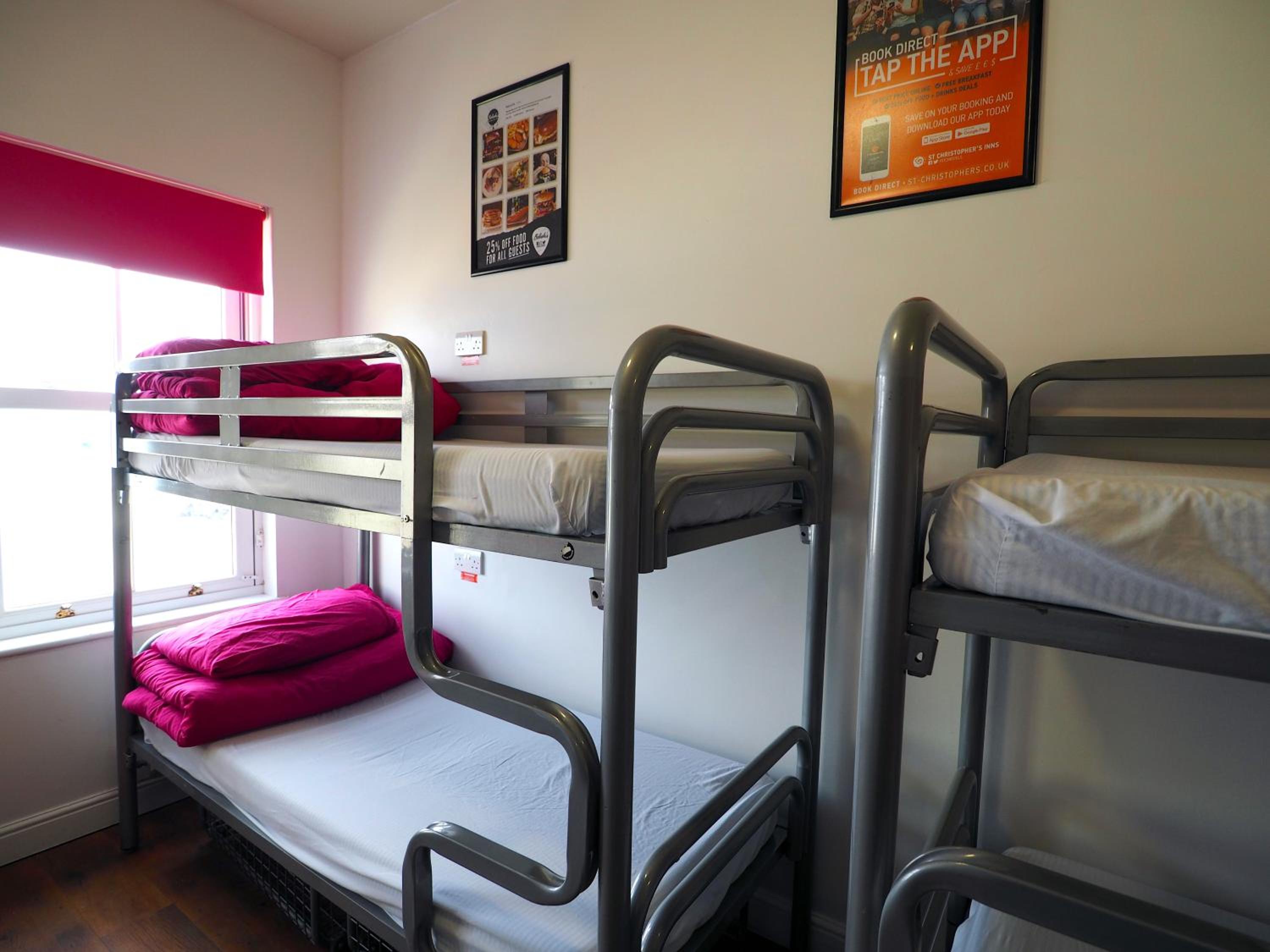 Bed in 10-Bed Female Dormitory Room with Shared Bathroom photo 1