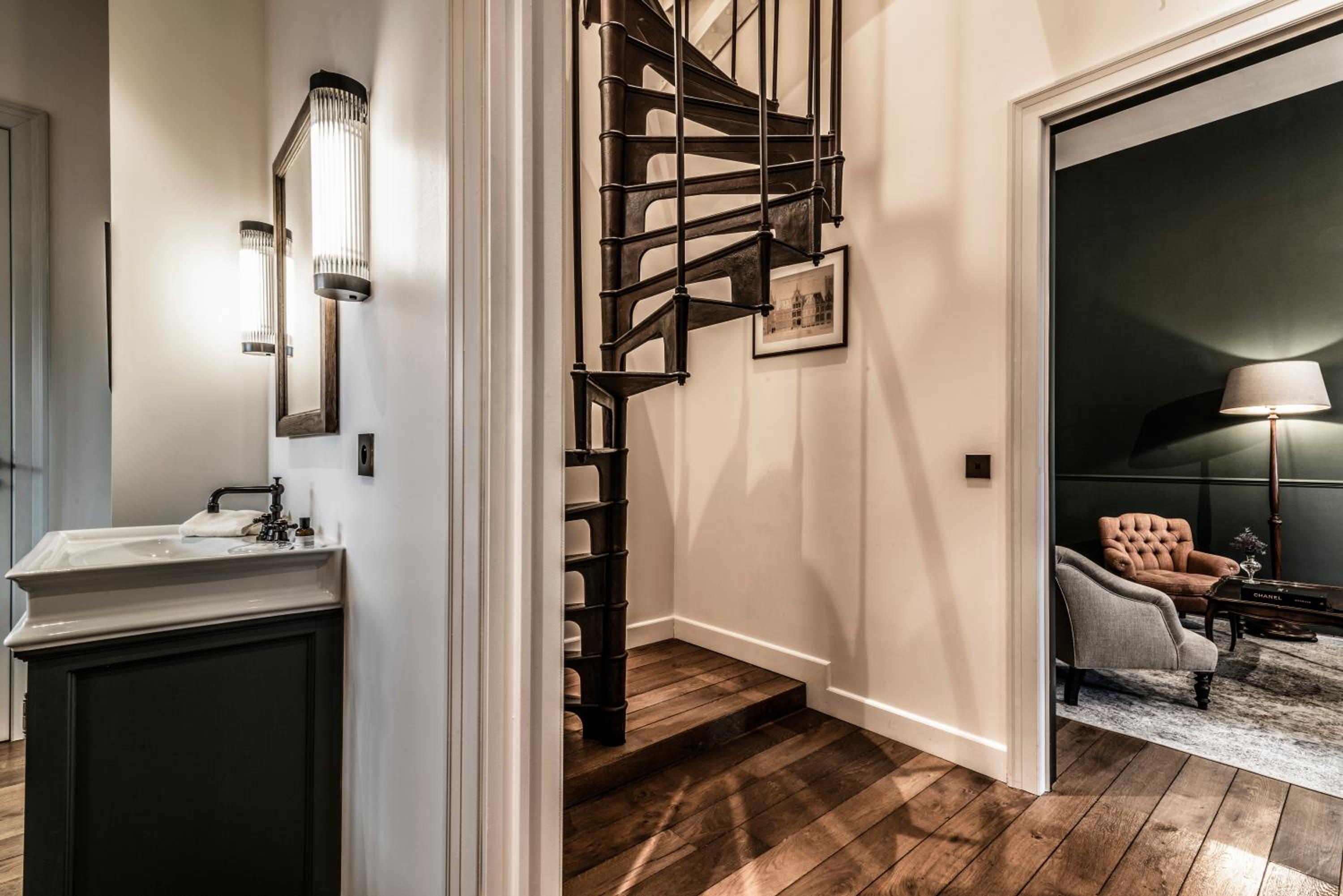 One-Bedroom Suite