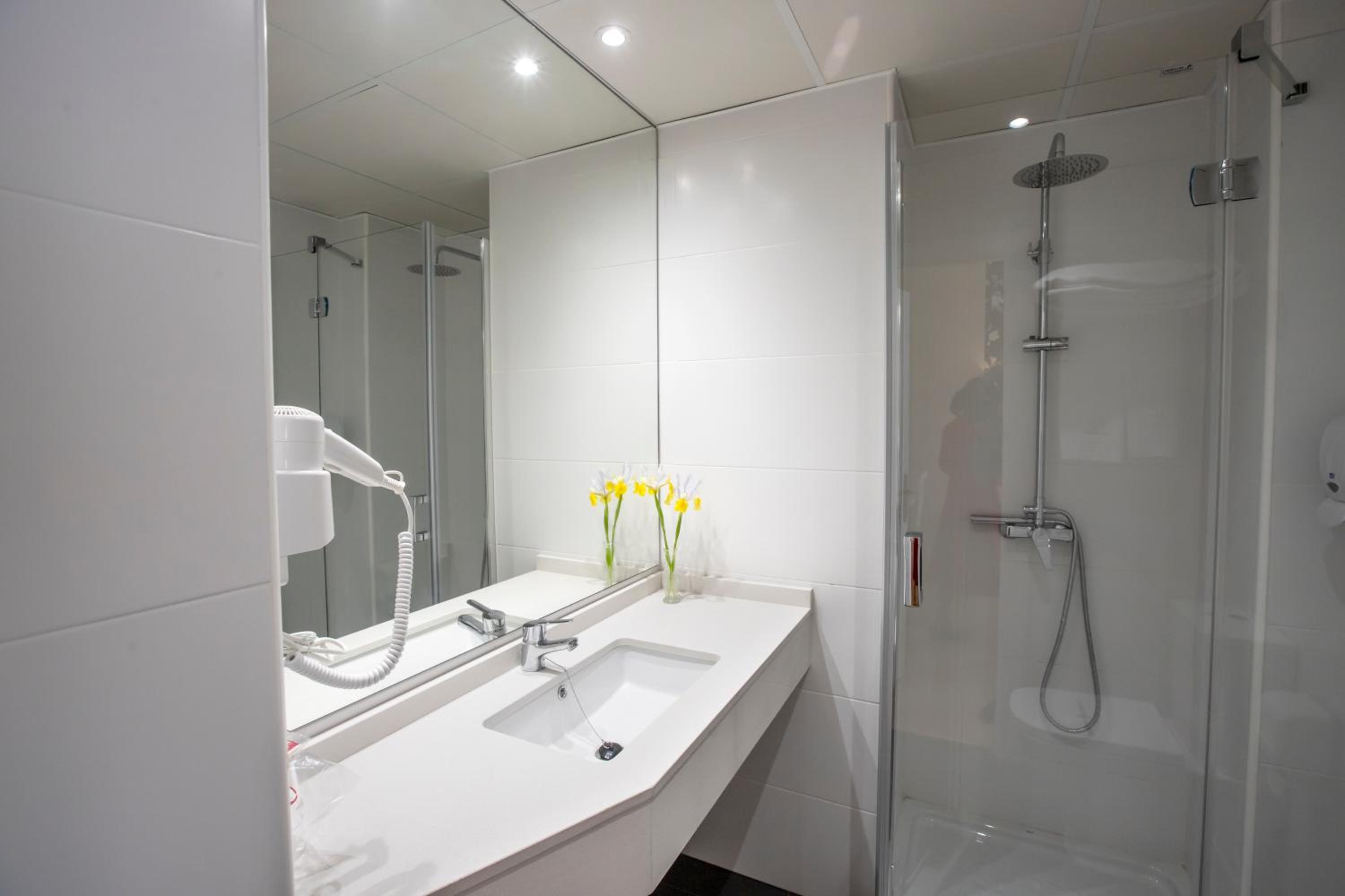 Single Room photo 3