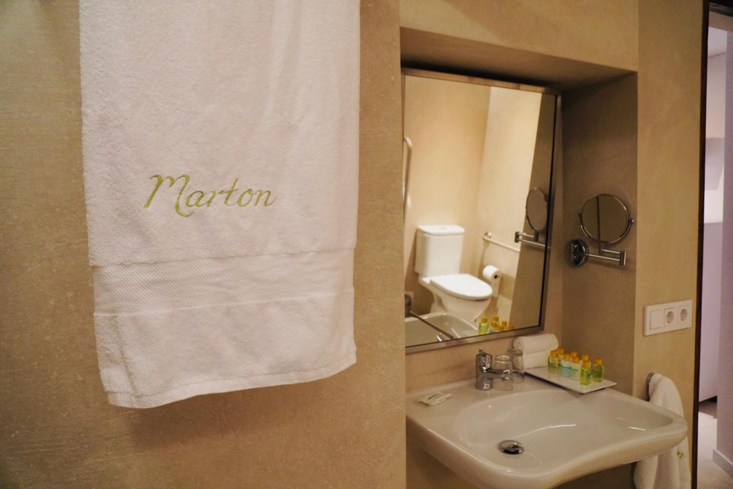 Economy Double Room - Disability Access photo 2