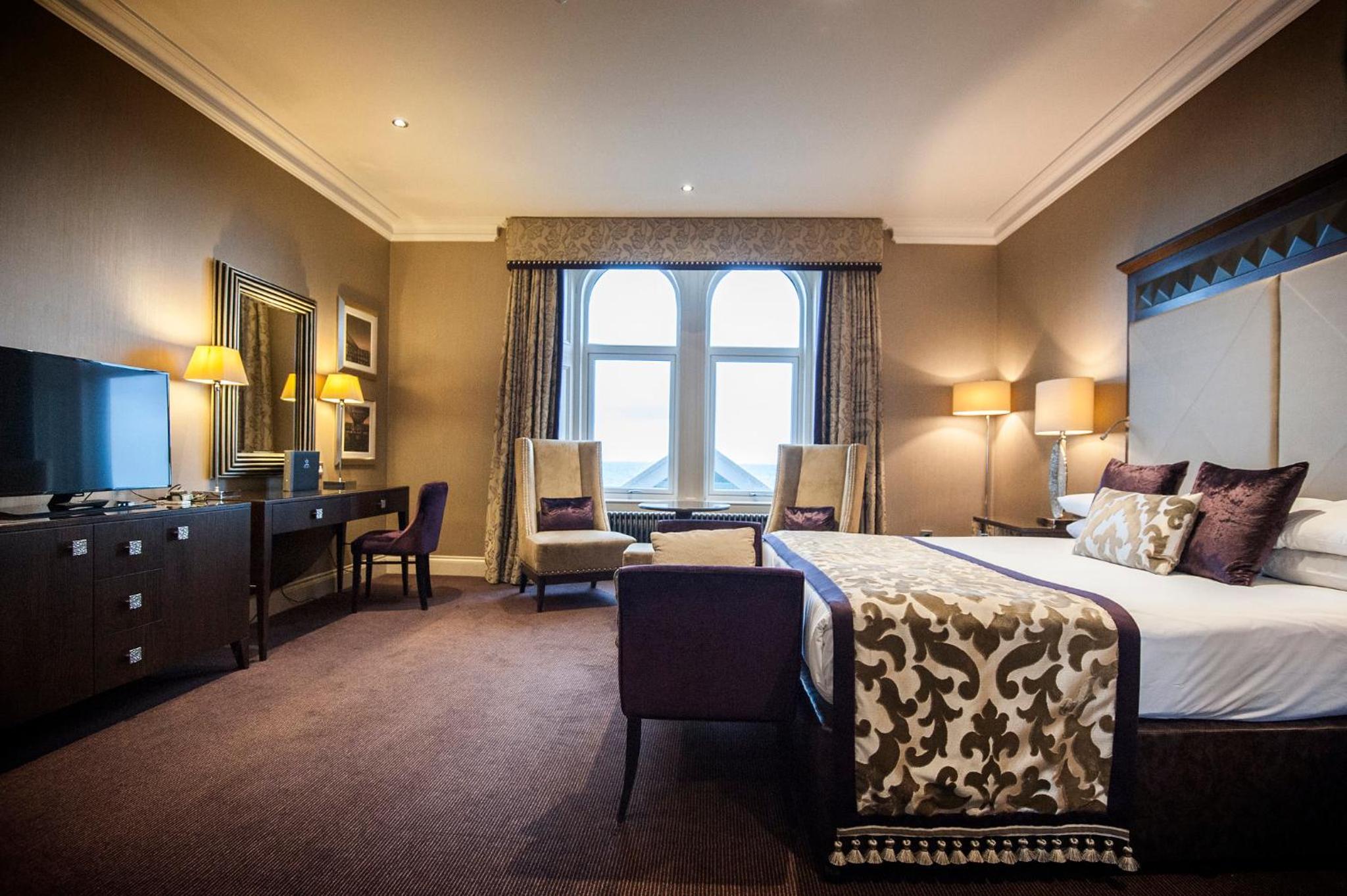 Signature Suite - Photo 1