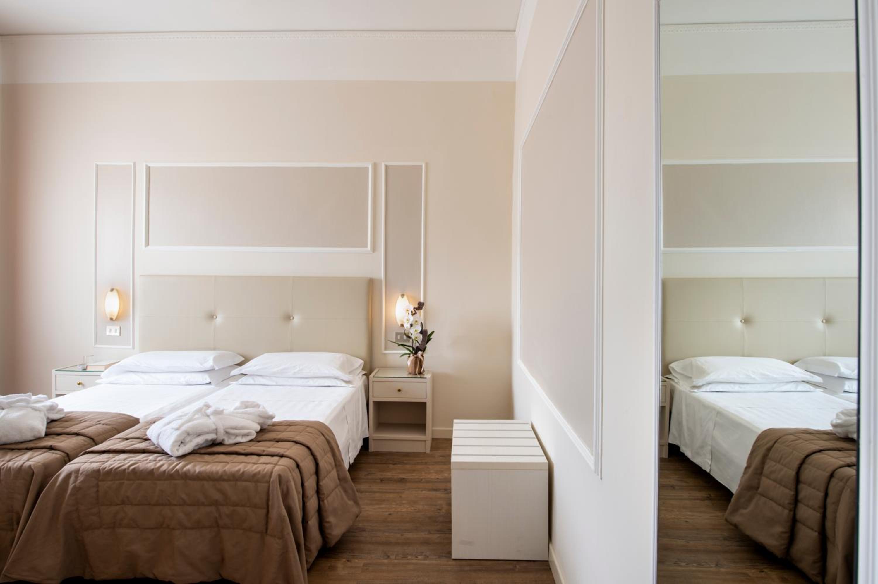 Superior Double Room - Photo 13