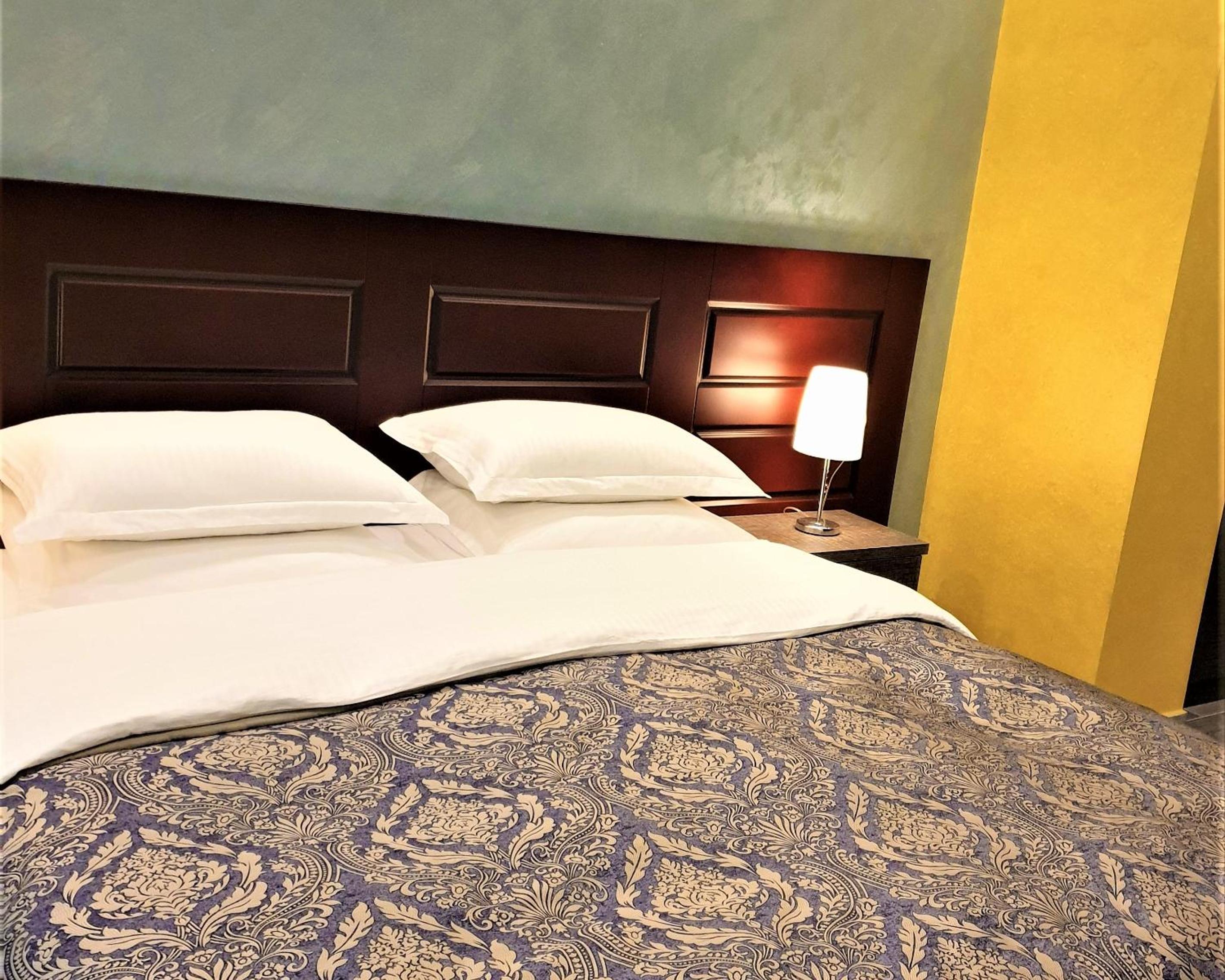 Deluxe King Room photo 3