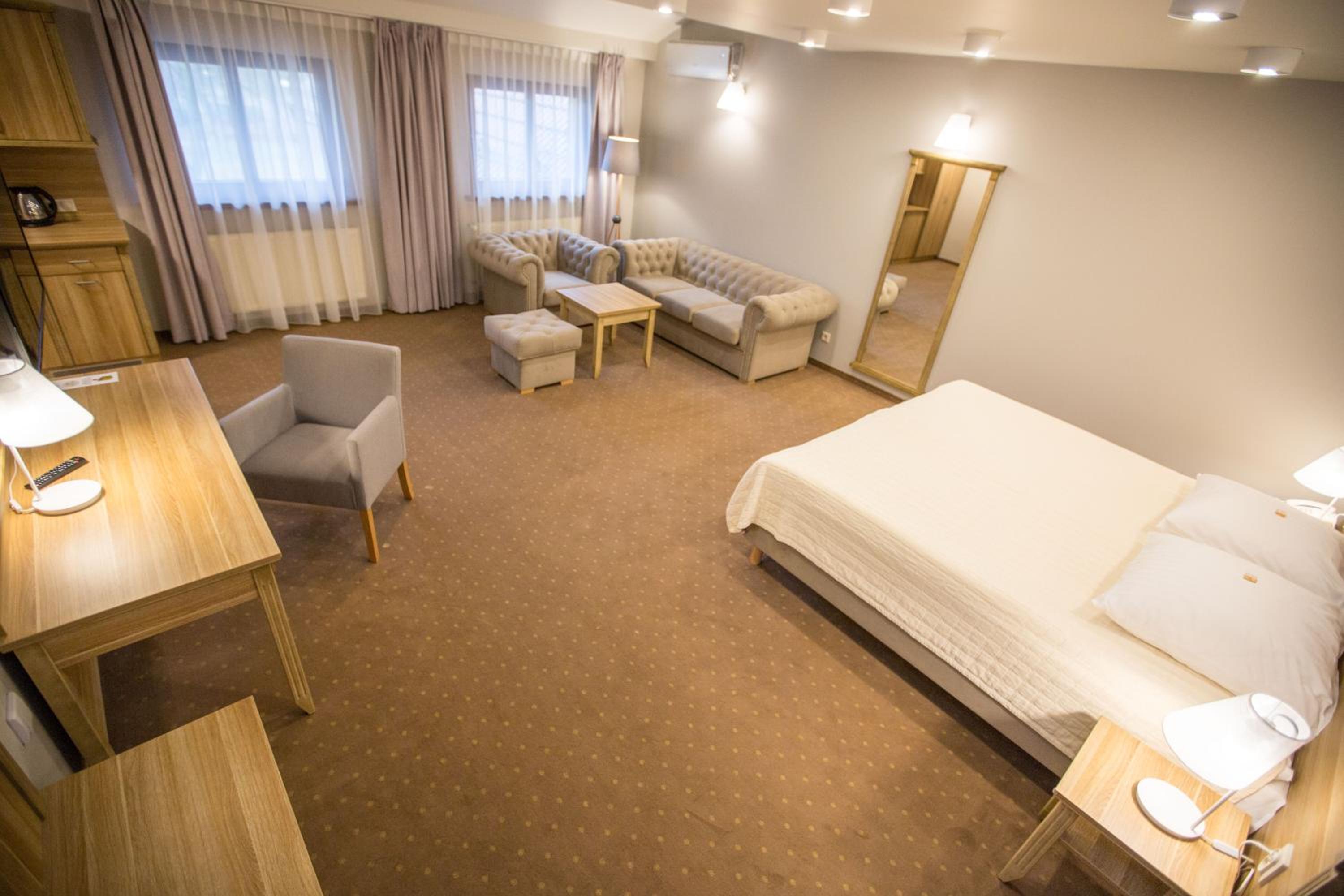 Deluxe Room - Photo 1