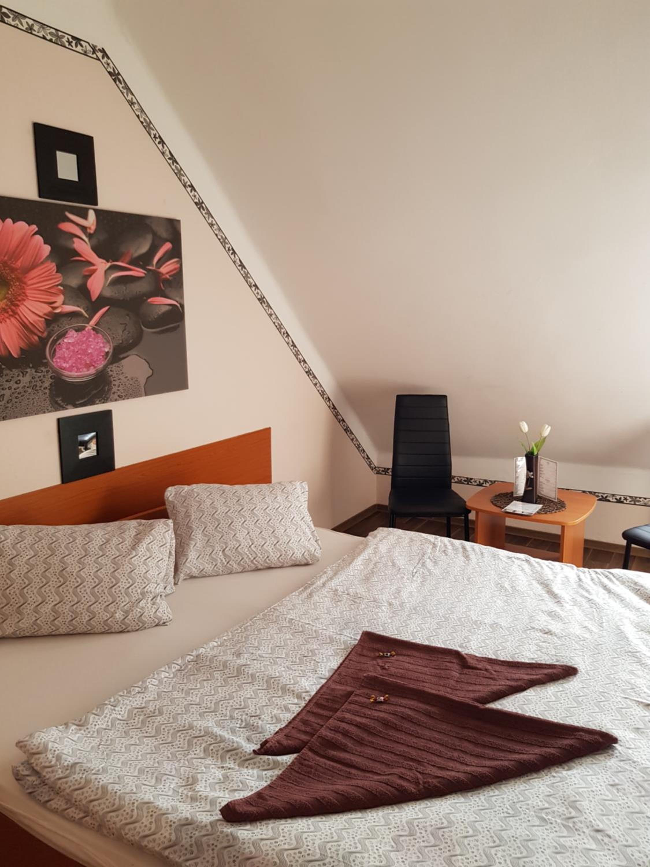 Double Room - Photo 2