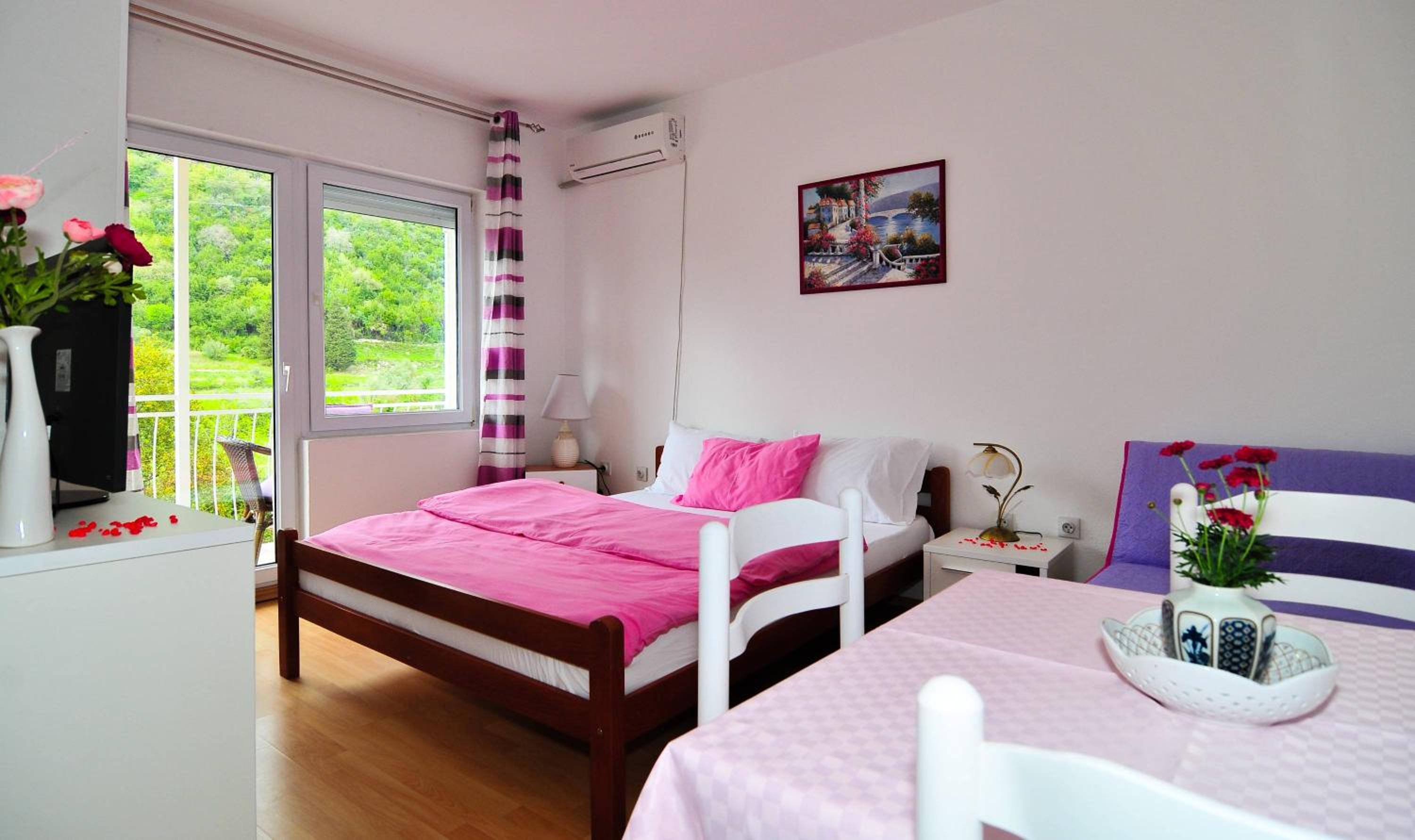 Studio Apartment with Sea View photo 1