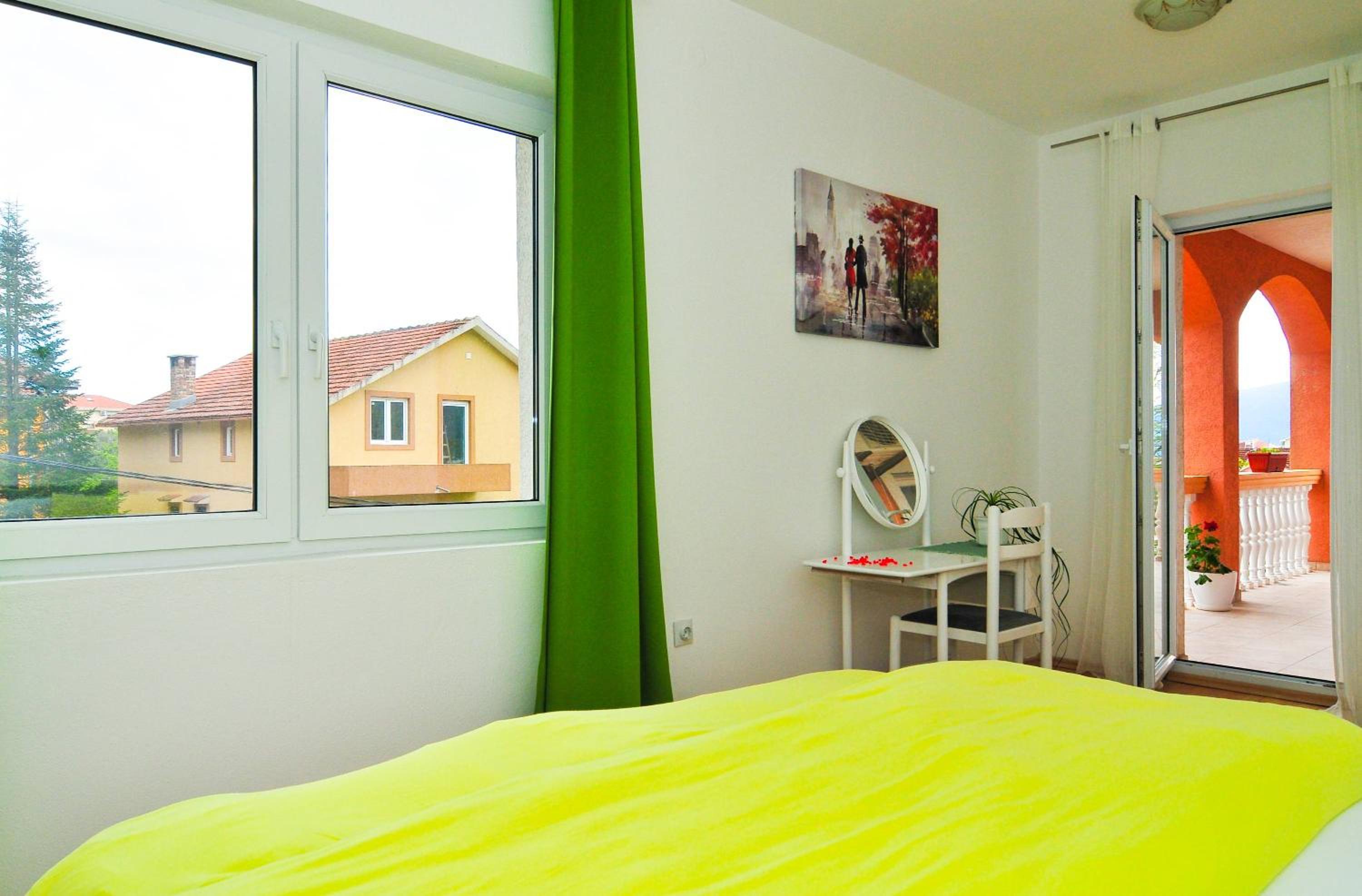 Apartment with Balcony photo 1