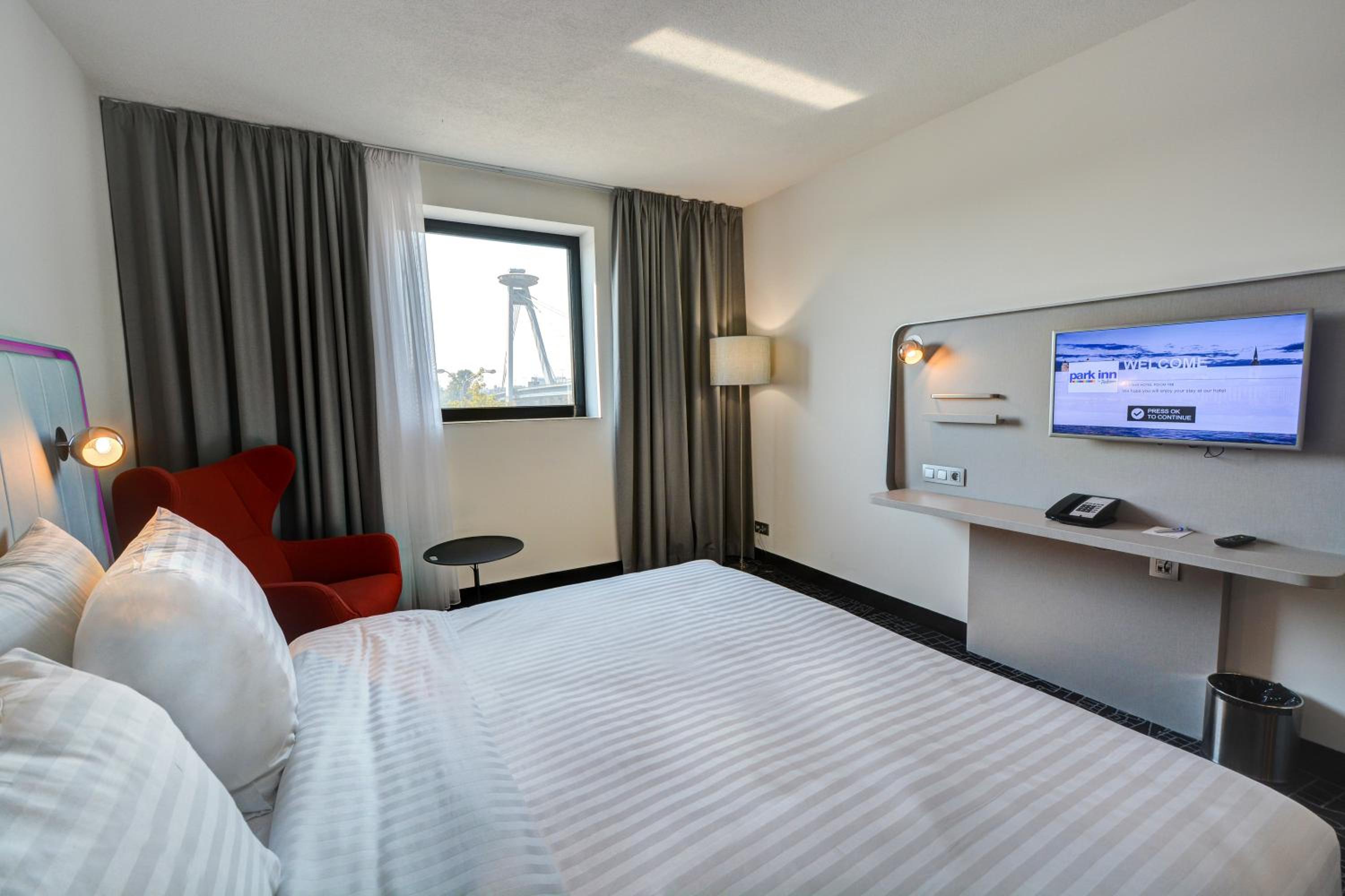Superior Room with River view - Photo 5