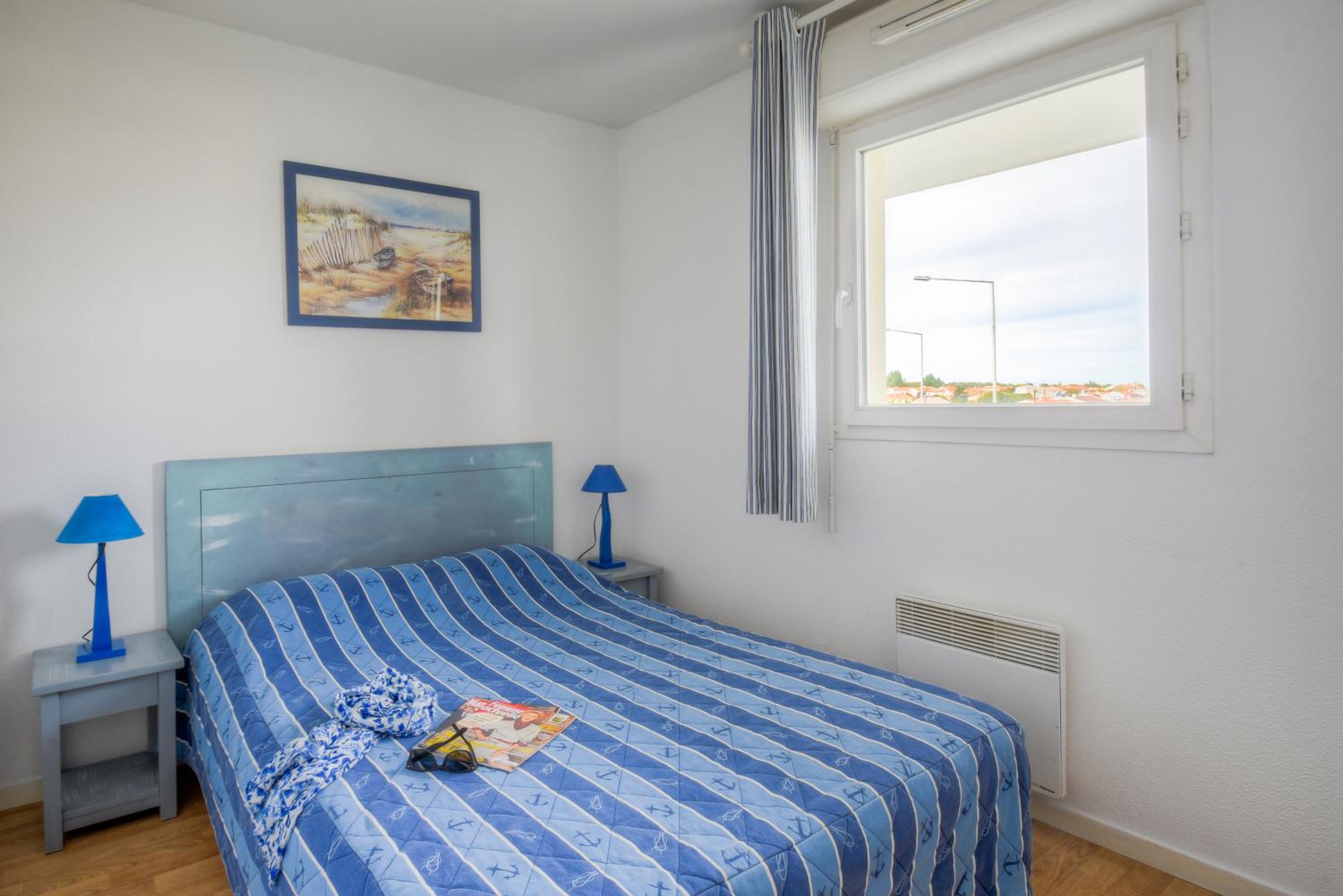 One-Bedroom Apartment (4 Adults) - Photo 1