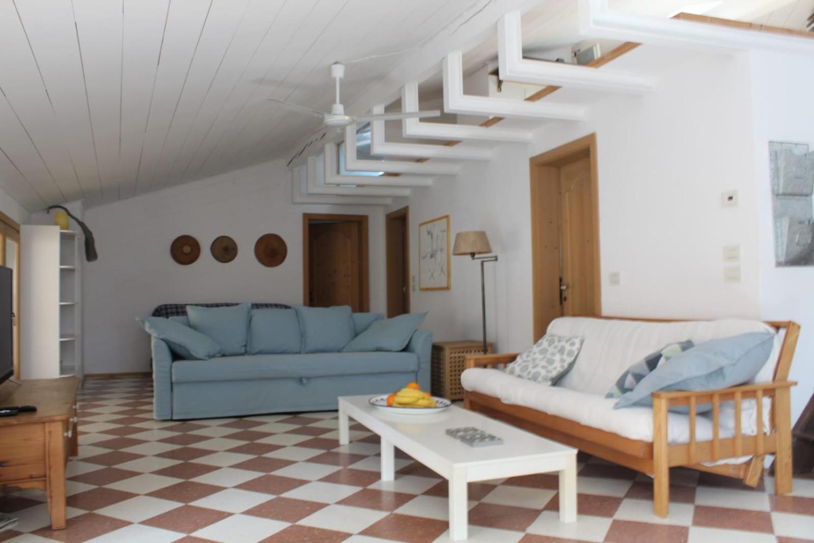 Three-Bedroom Apartment photo 1