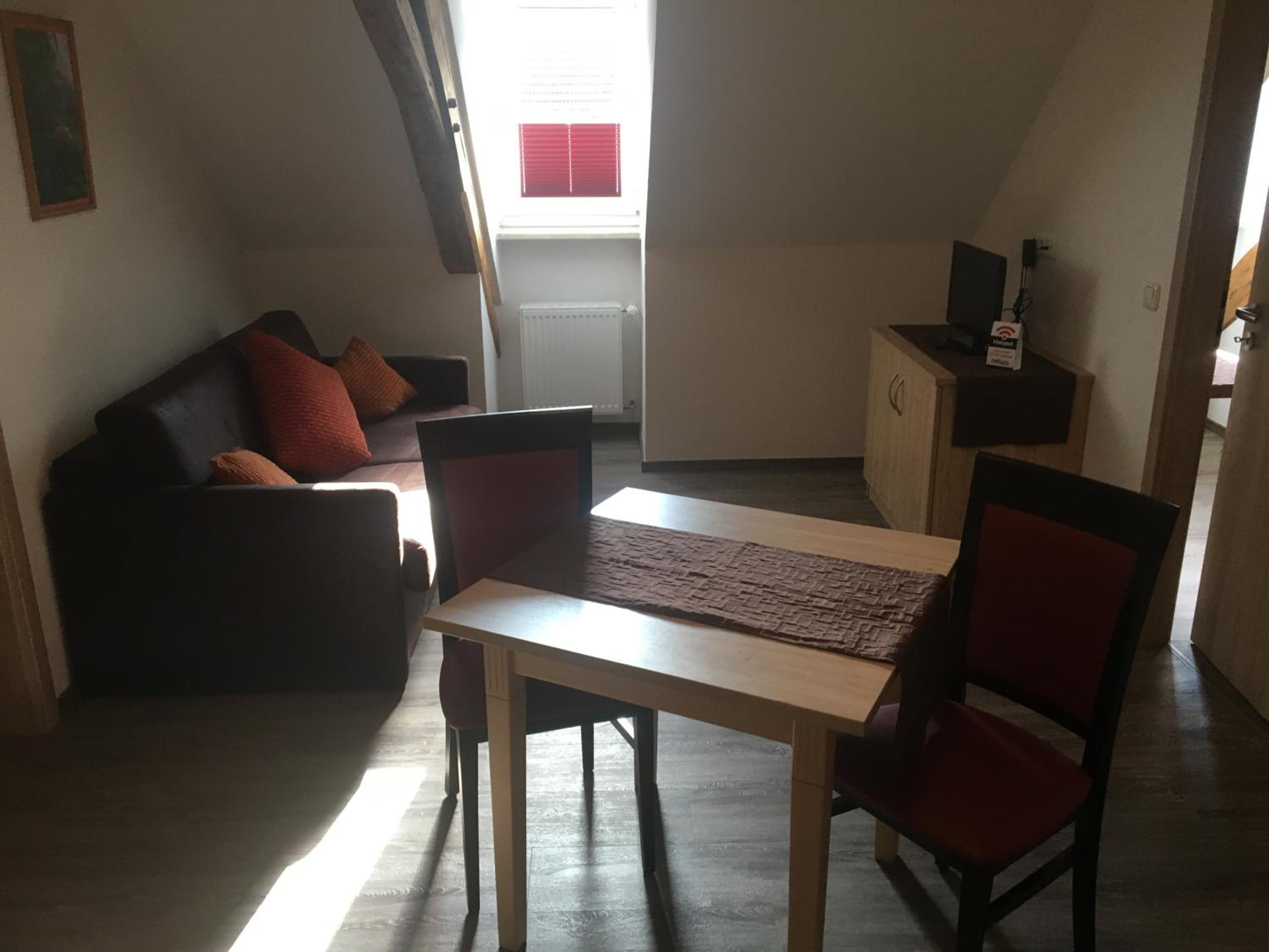 Deluxe Triple Room - Photo 1