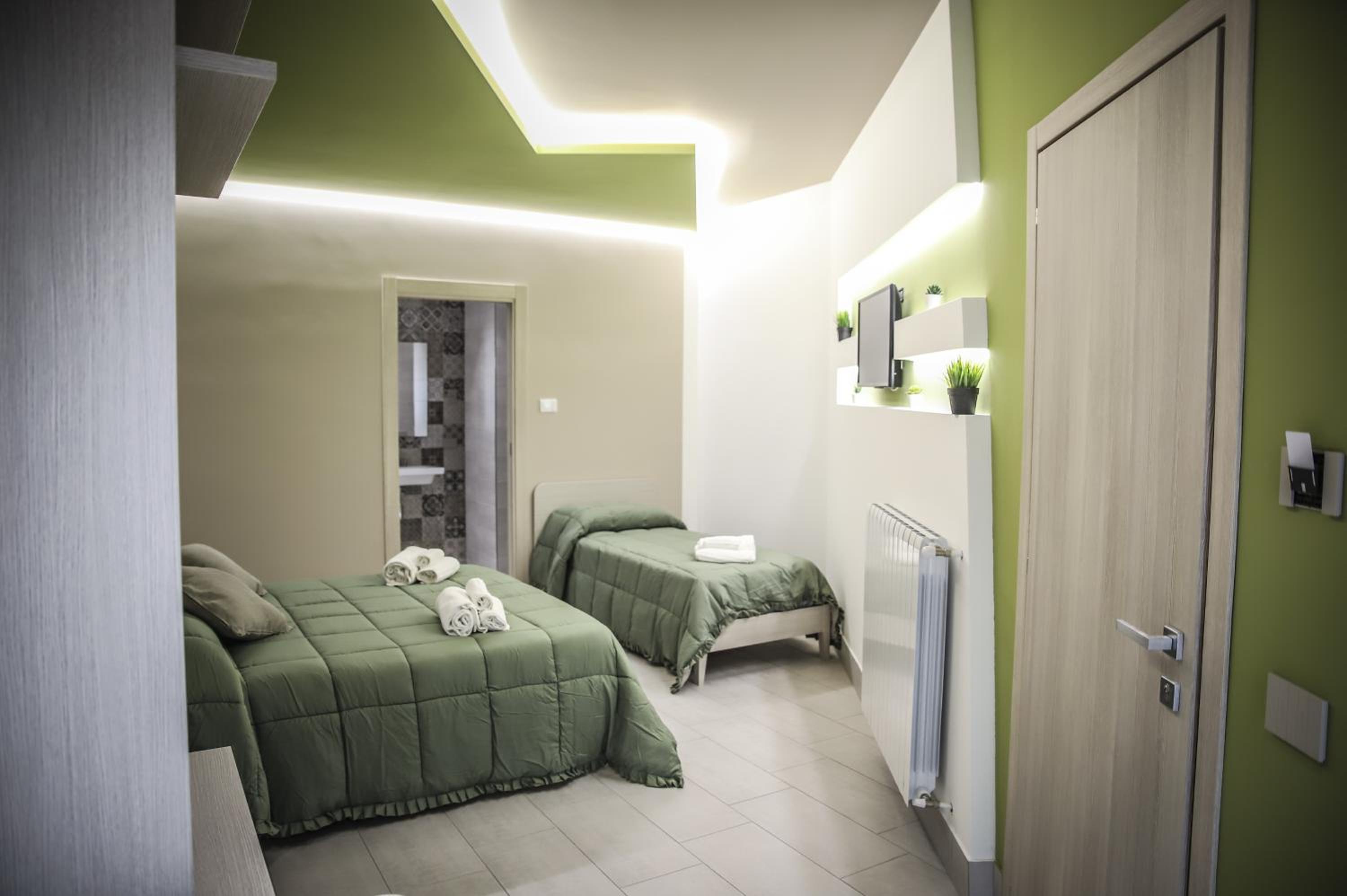 Deluxe Triple Room photo 3