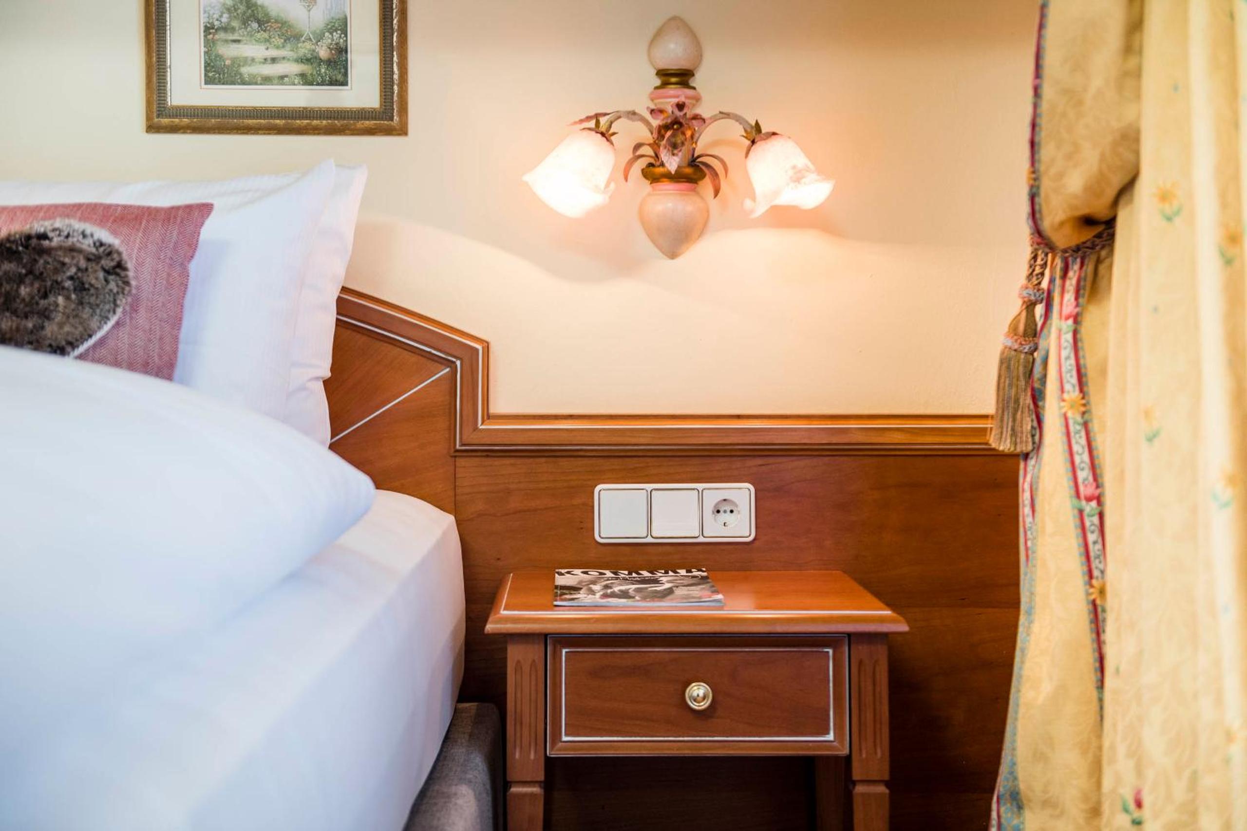 Comfort Double Room with Balcony - Photo 5