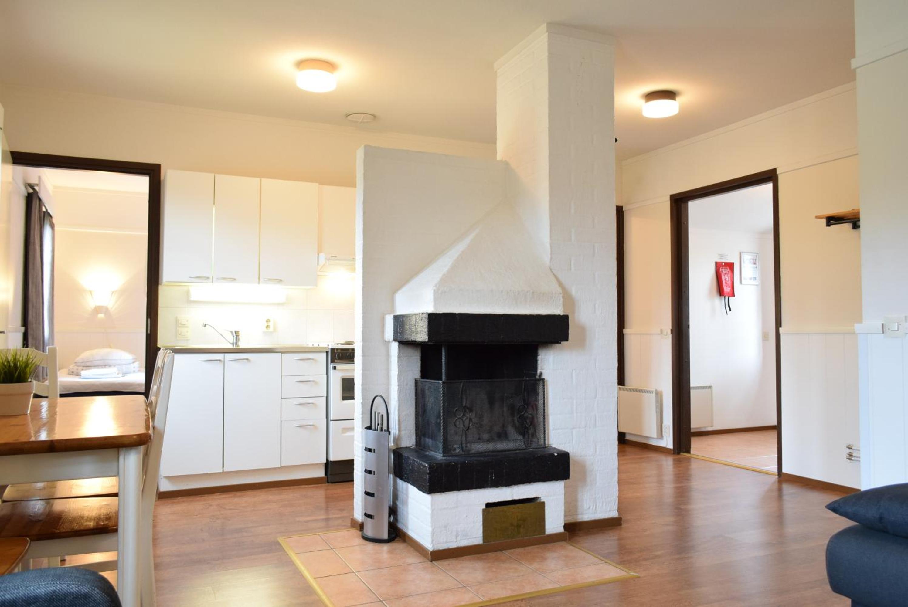 Two-Bedroom Cottage (4 Adults)  photo 1