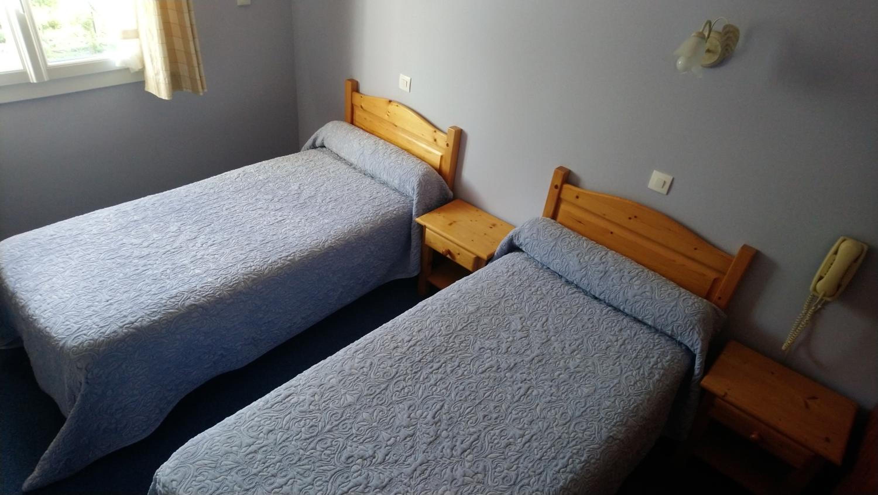 Twin Room with Shower