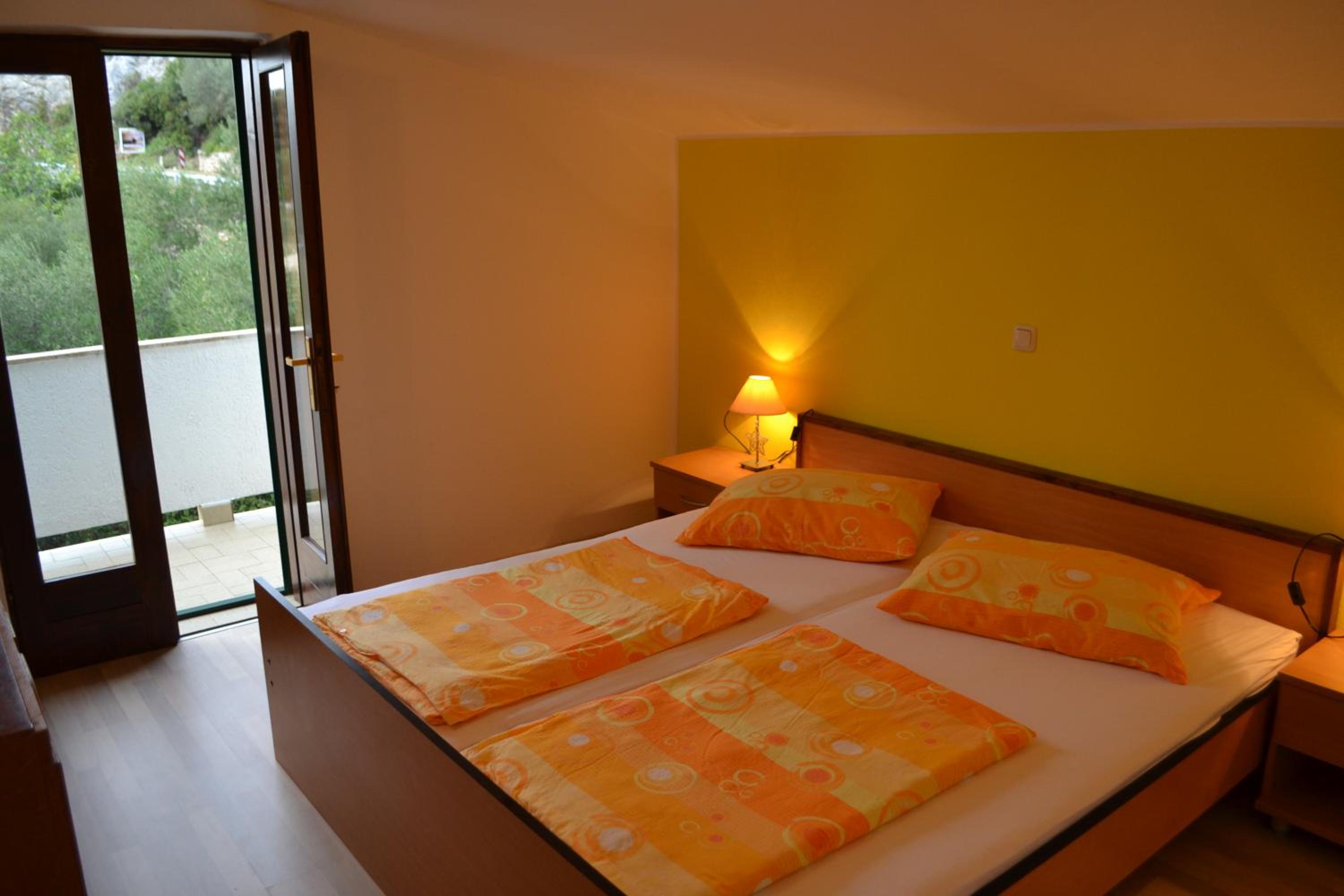 Two-Bedroom Apartment - Photo 4