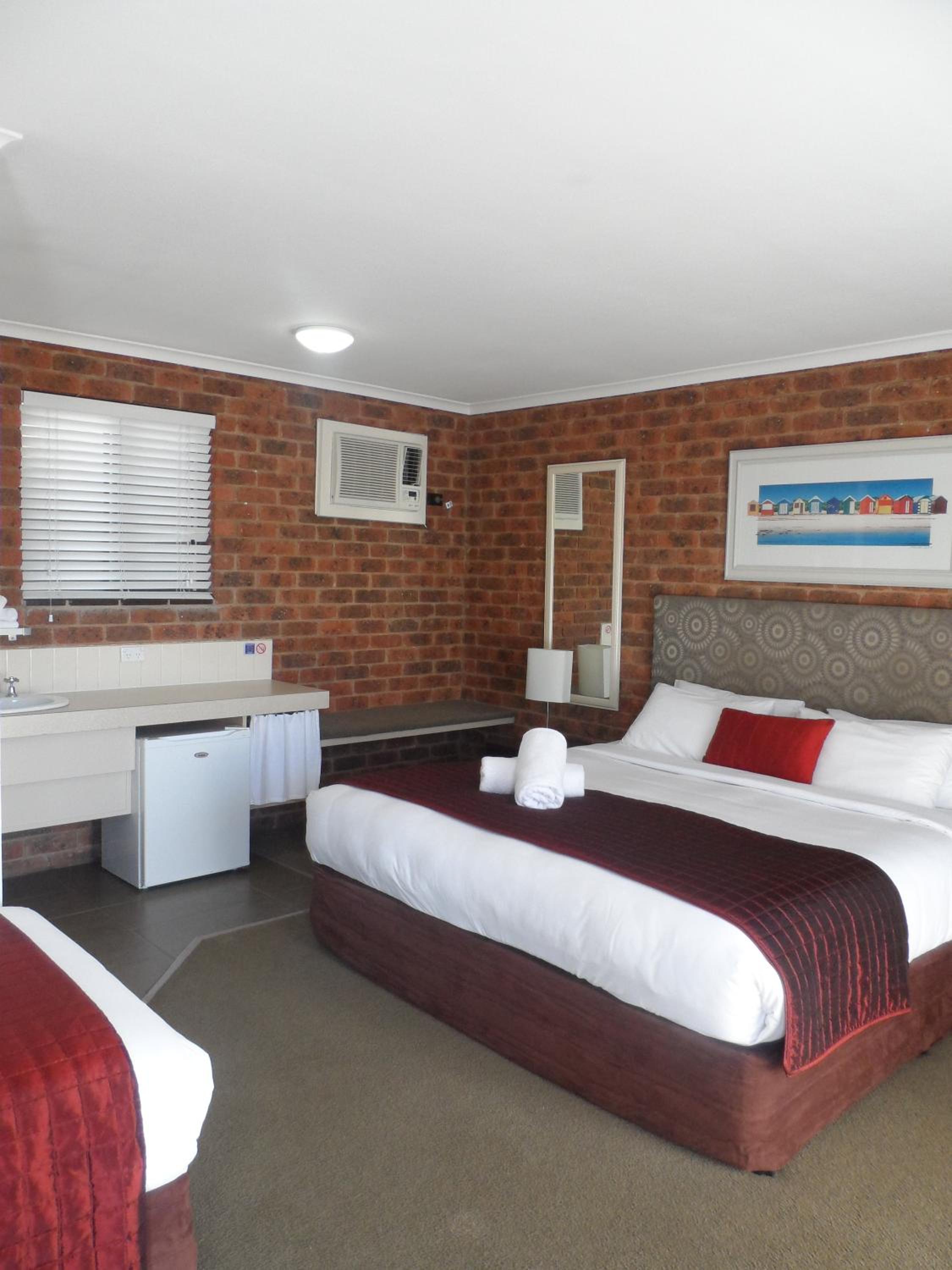 Deluxe Twin Room - Photo 2