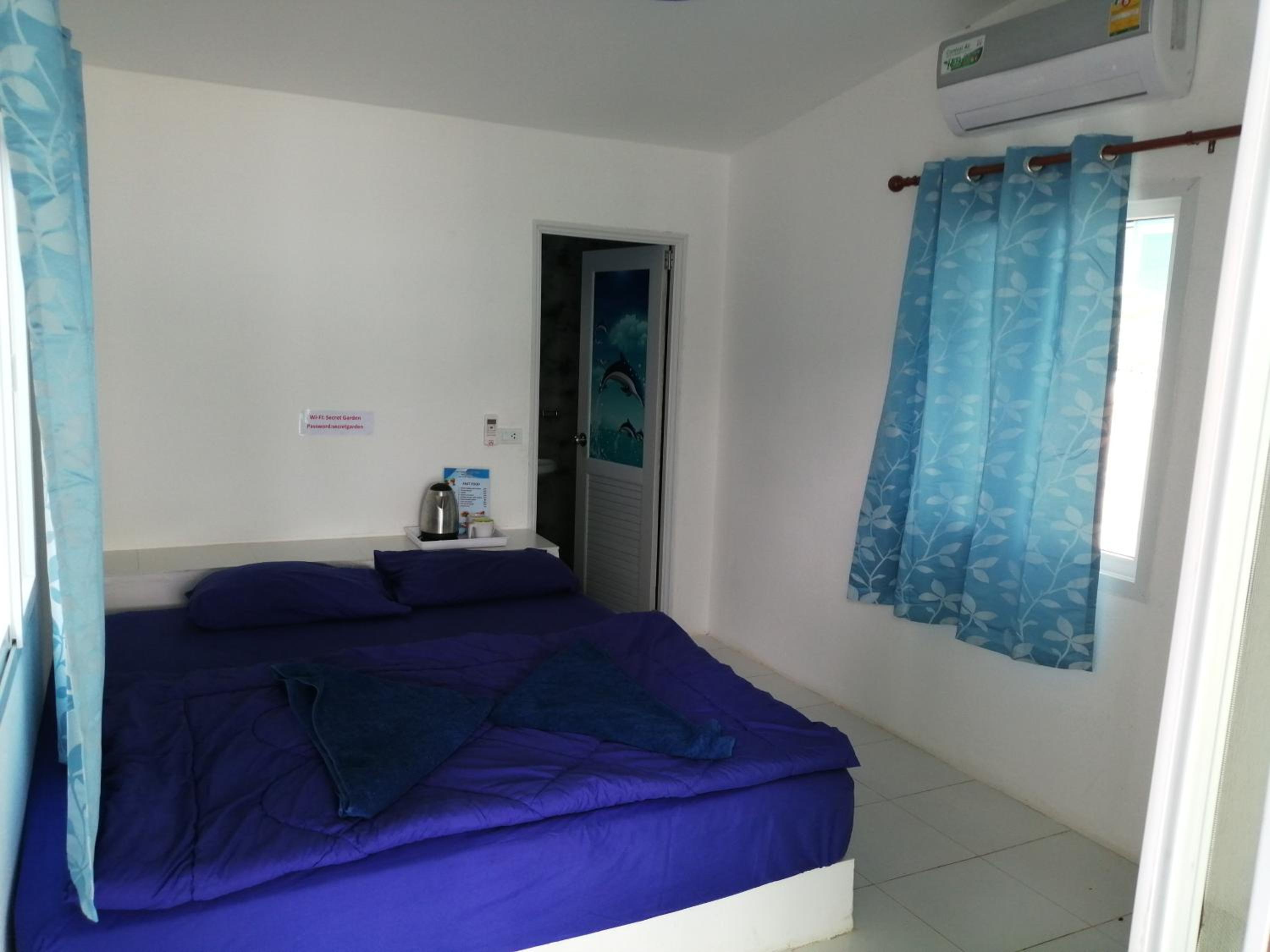 Room with Sea View - Photo 1