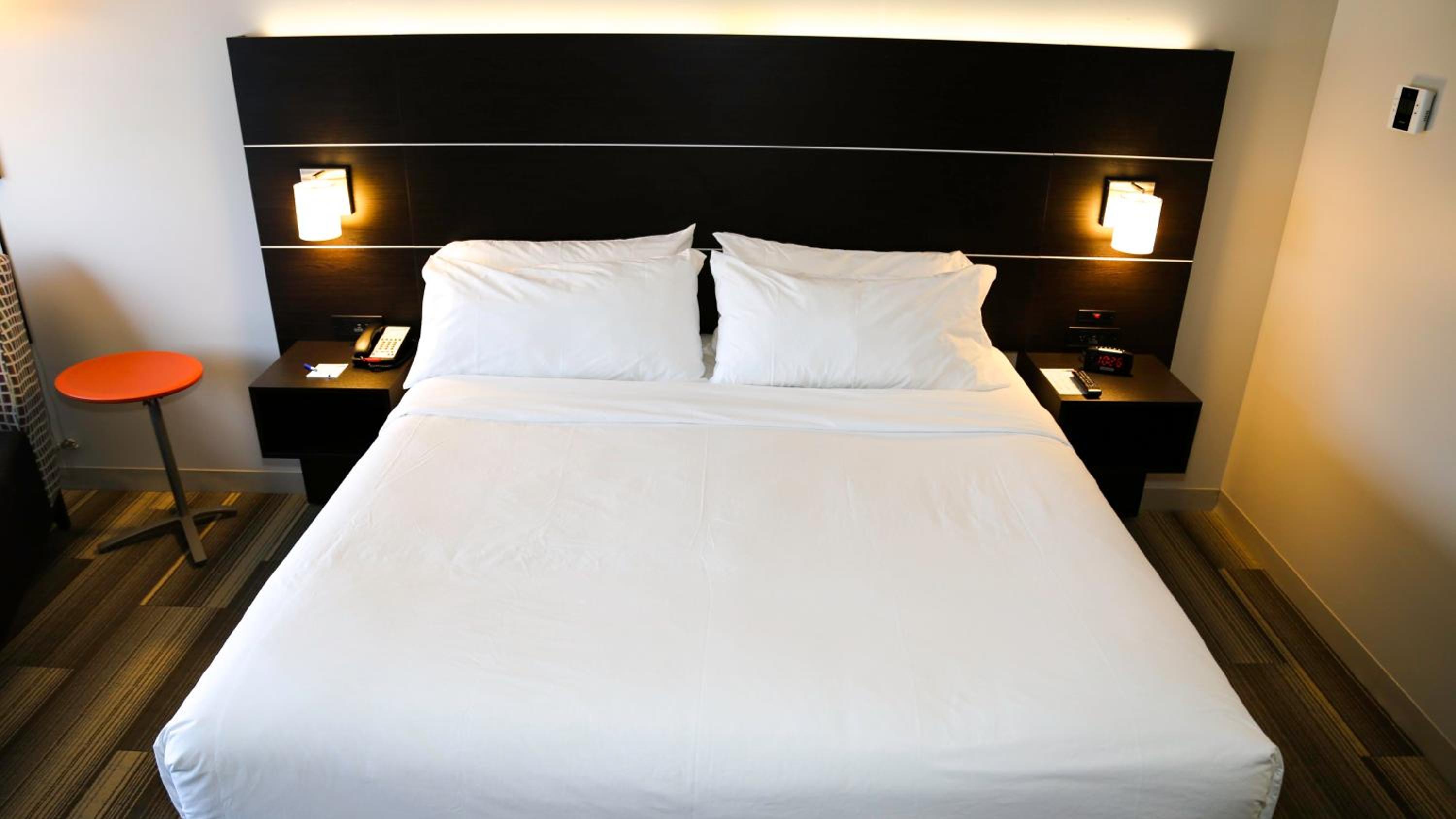 King Room - Hearing Accessible