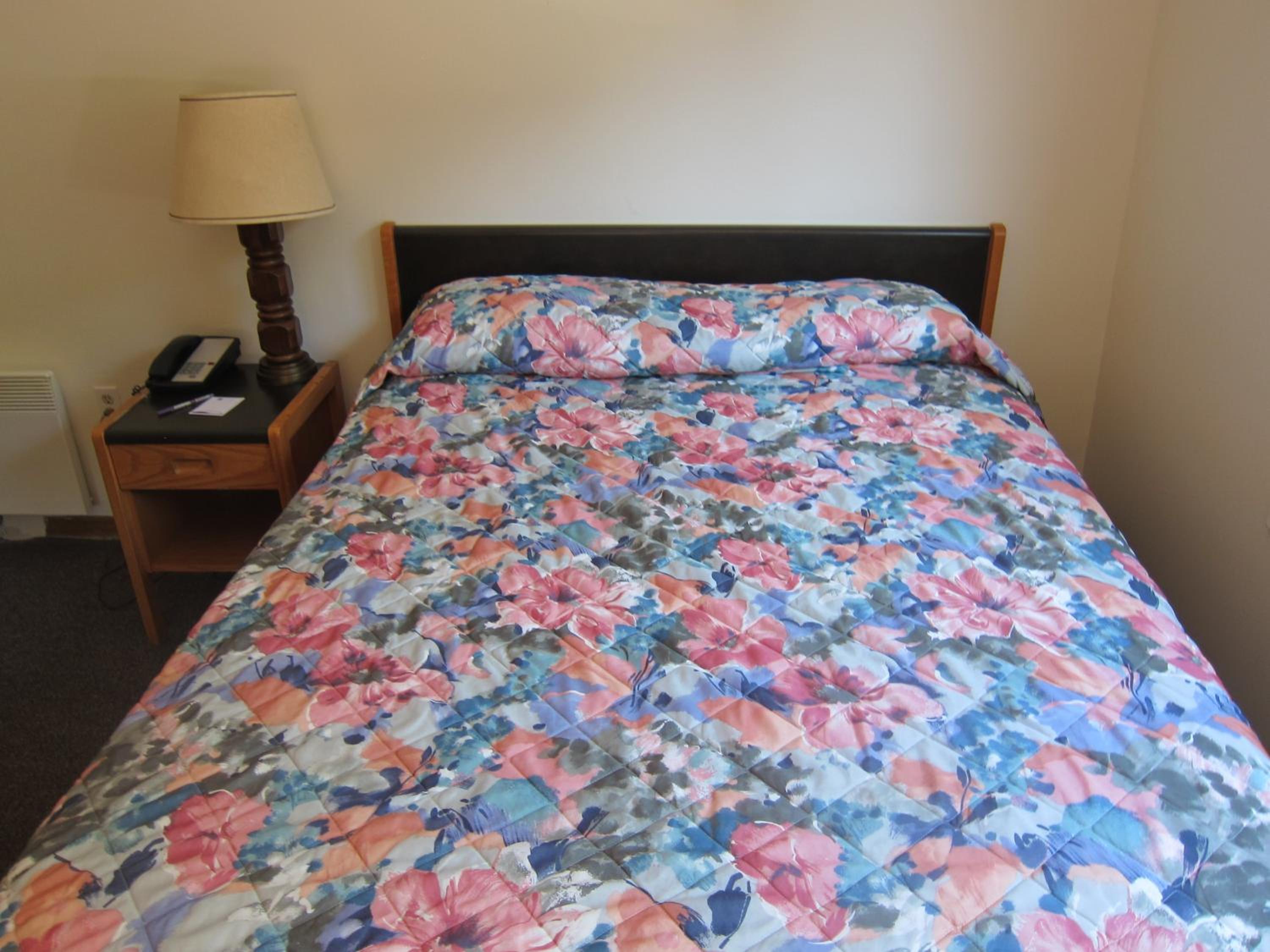 Queen Room photo 3