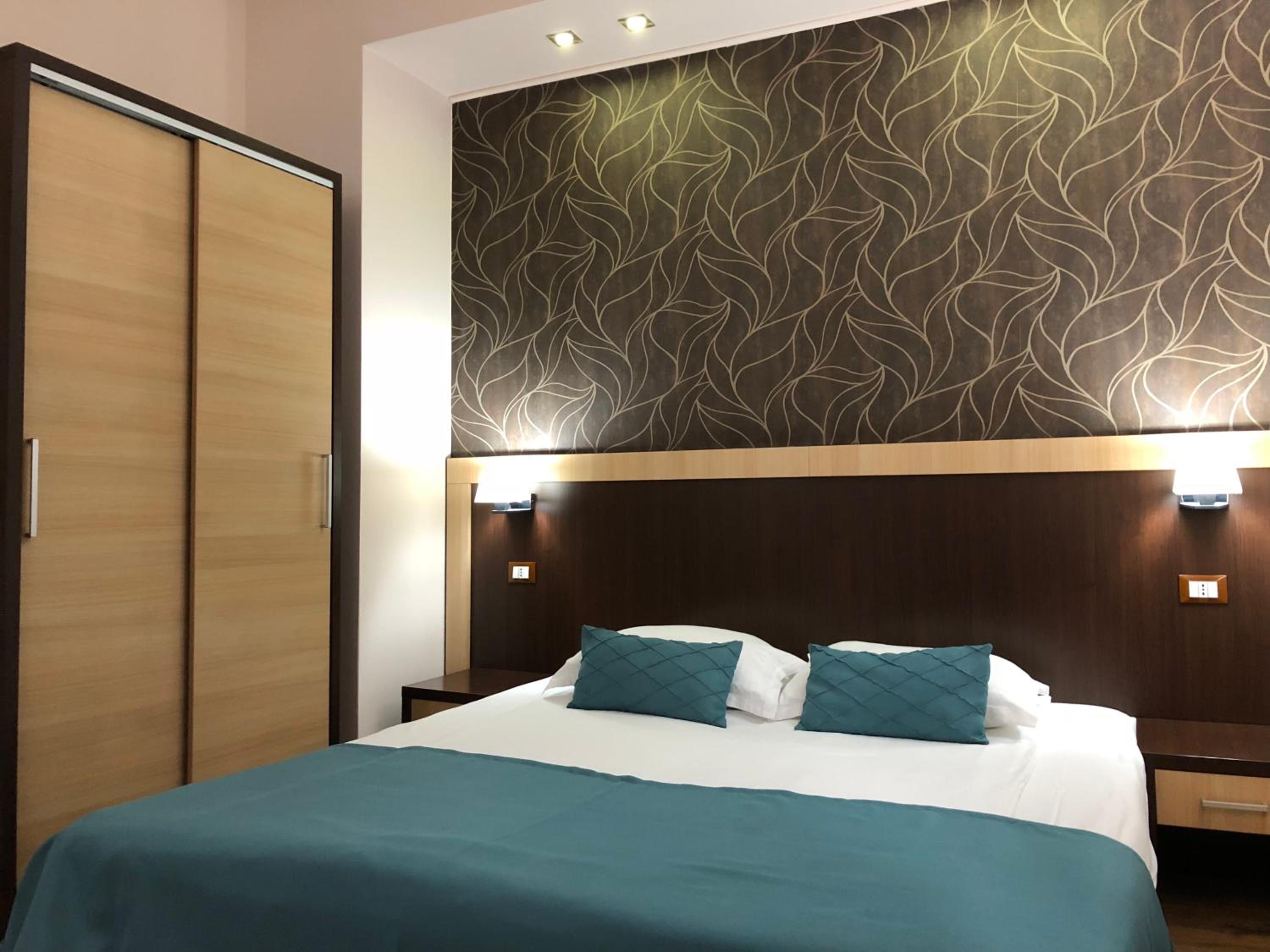 Deluxe Double Room photo 3