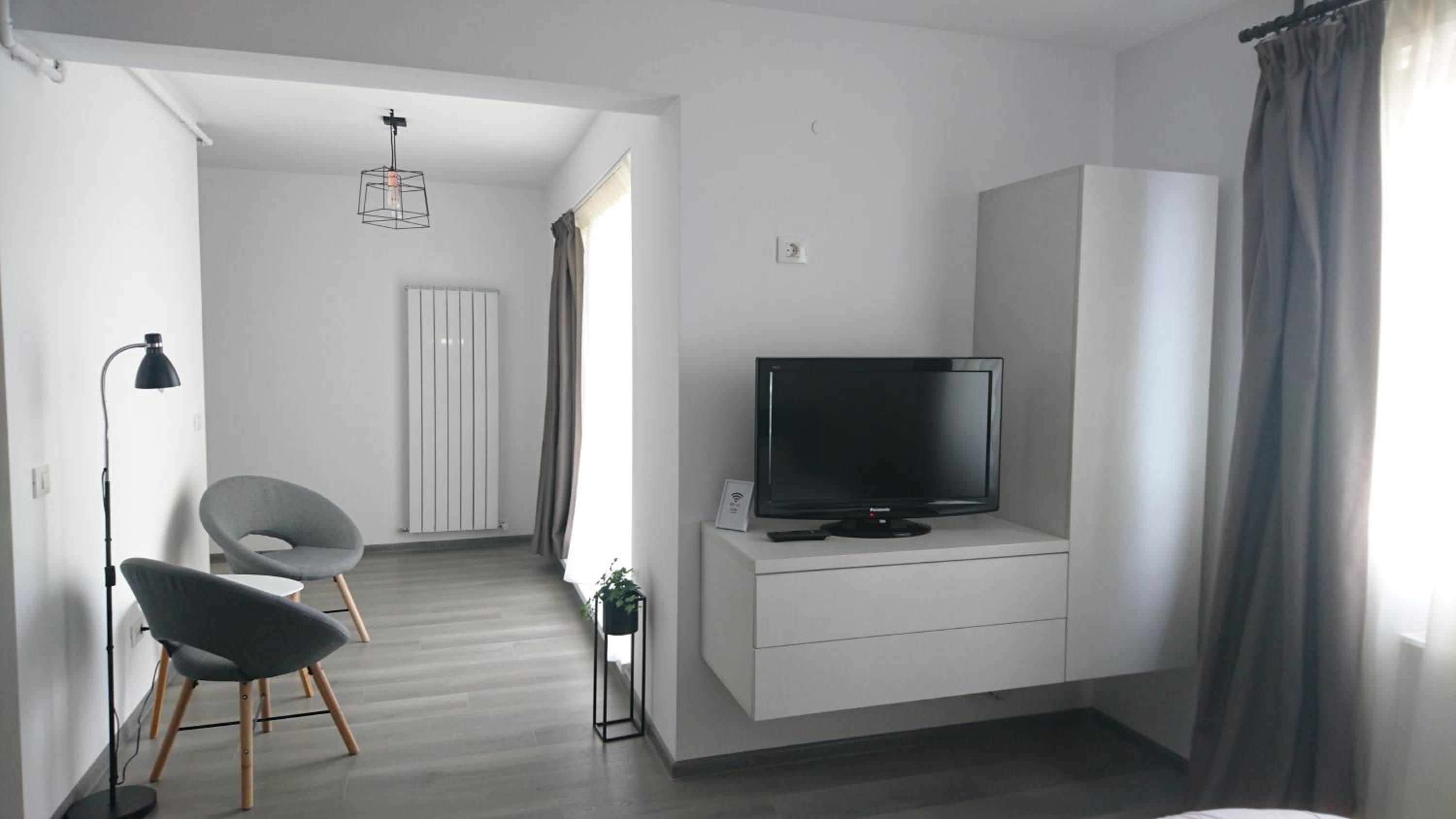 Studio Apartment