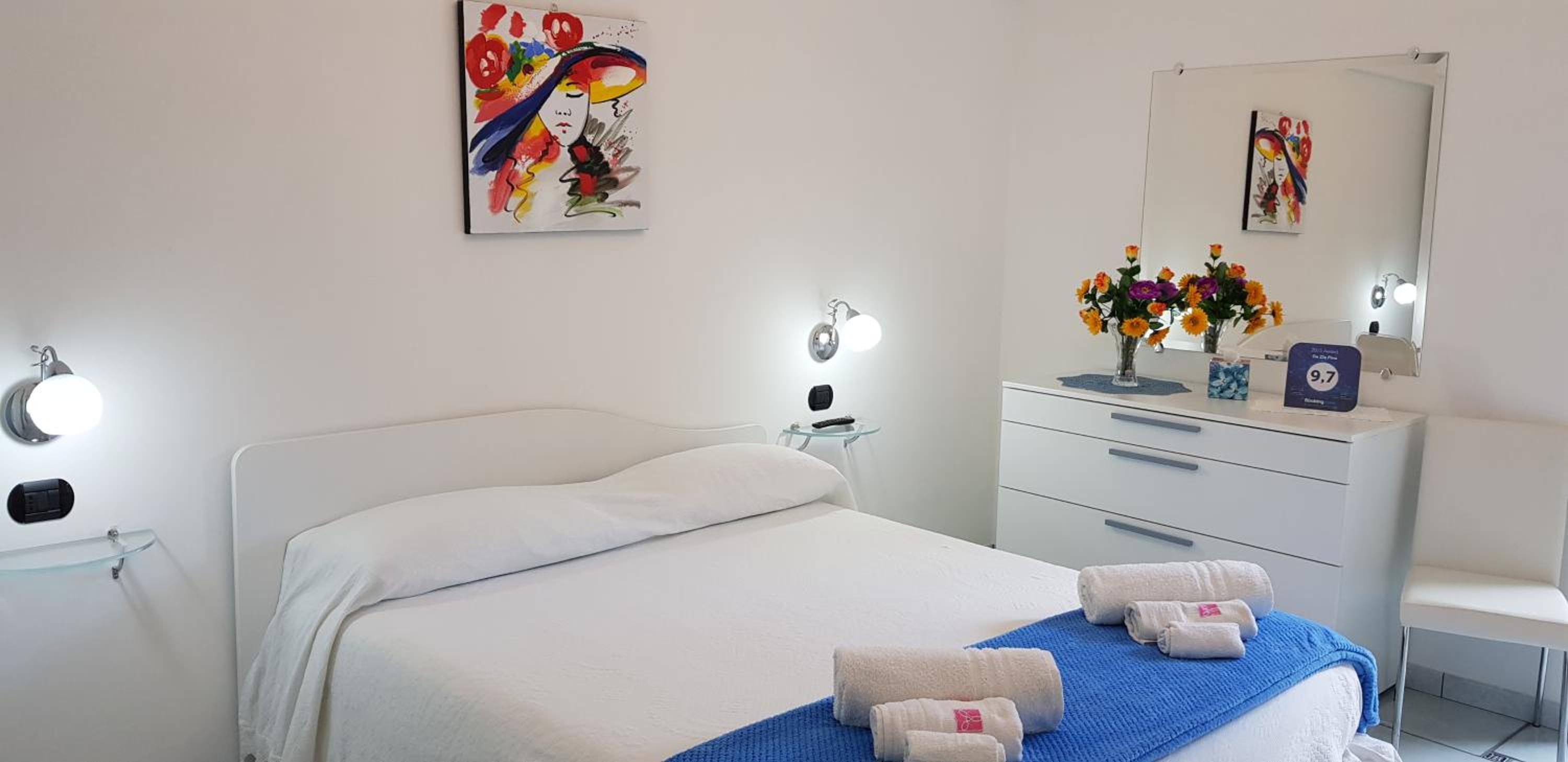 Two-Bedroom House - Photo 41