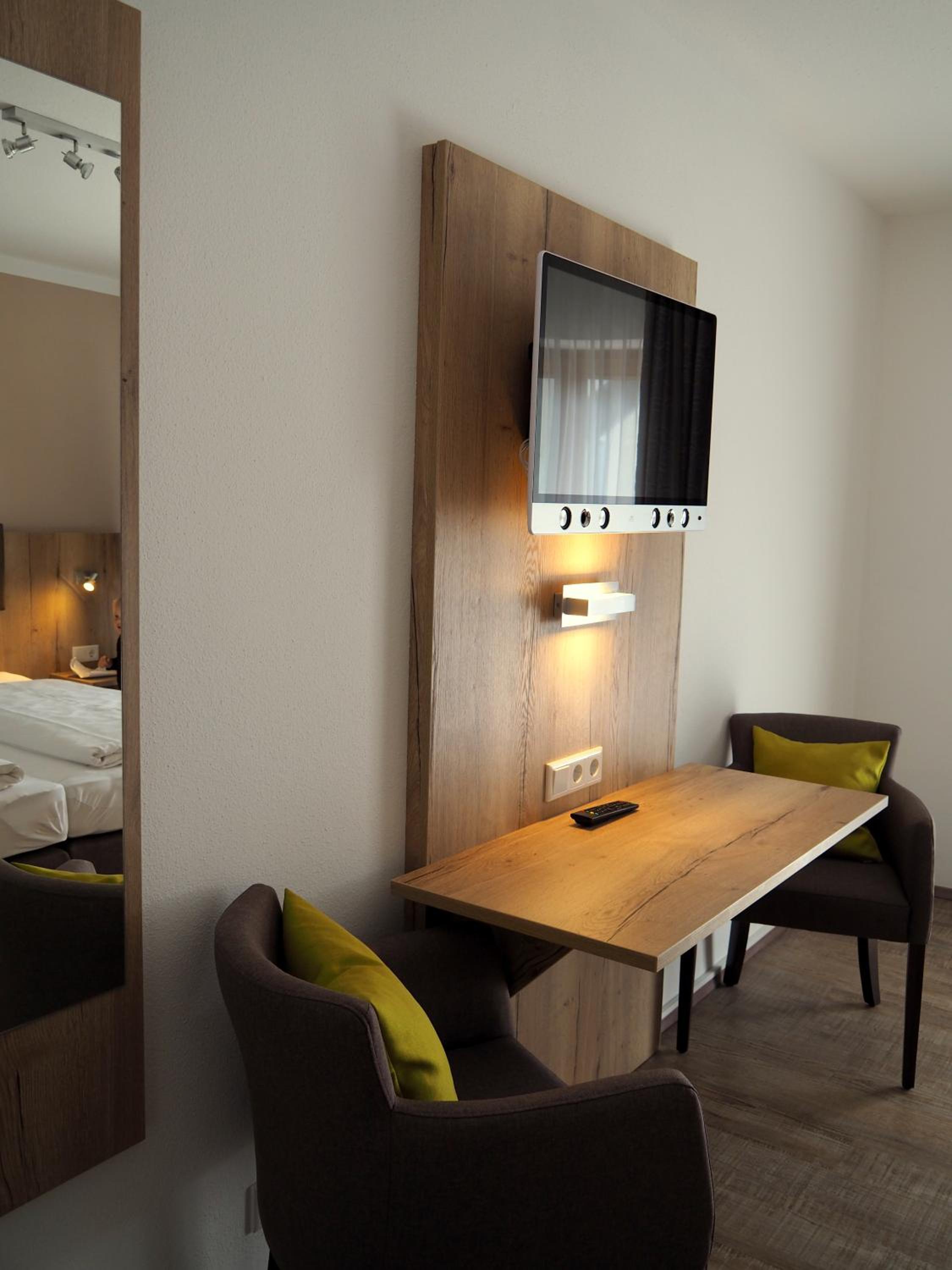 Double Room - Photo 9