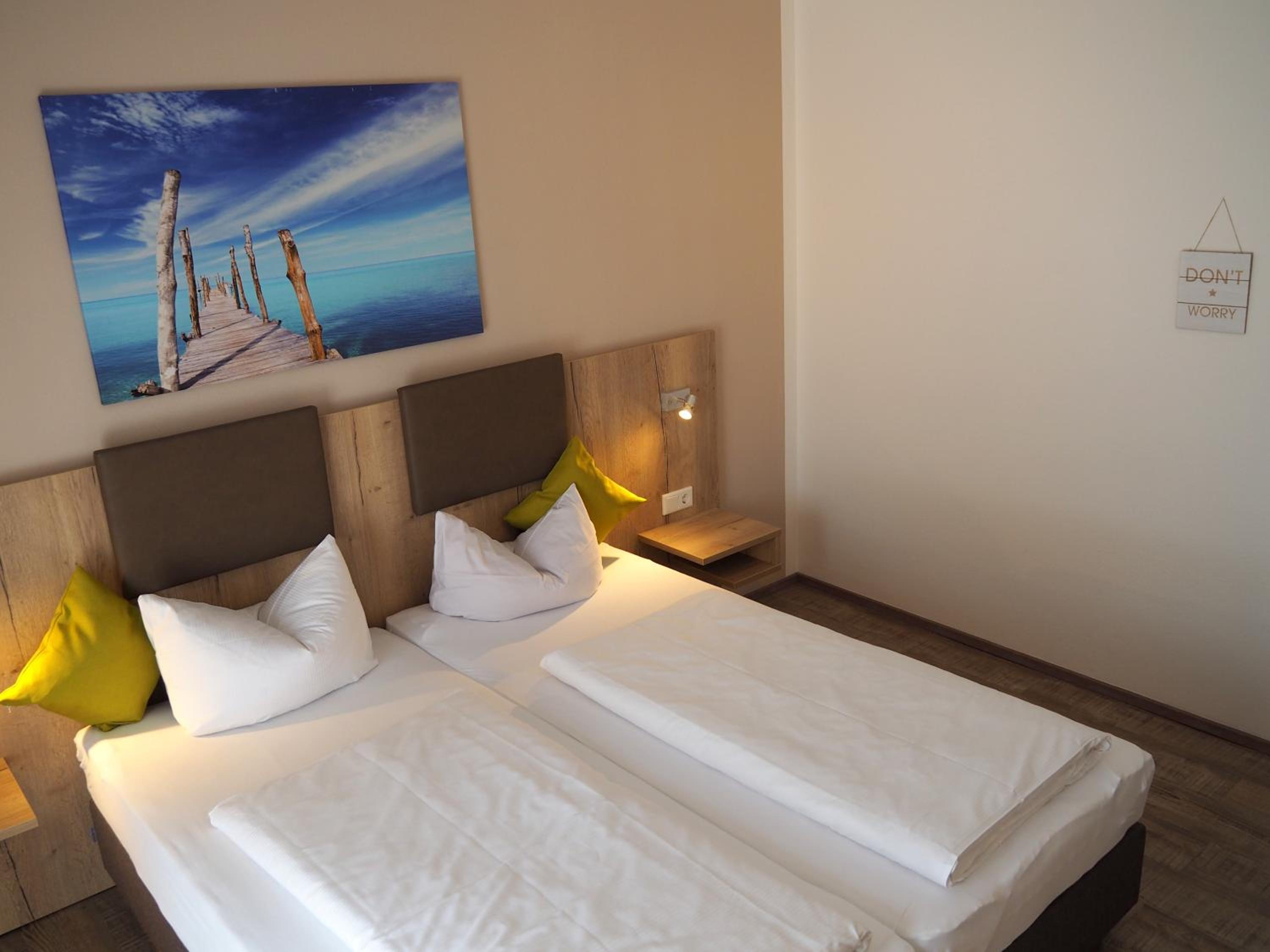 Double Room - Photo 10