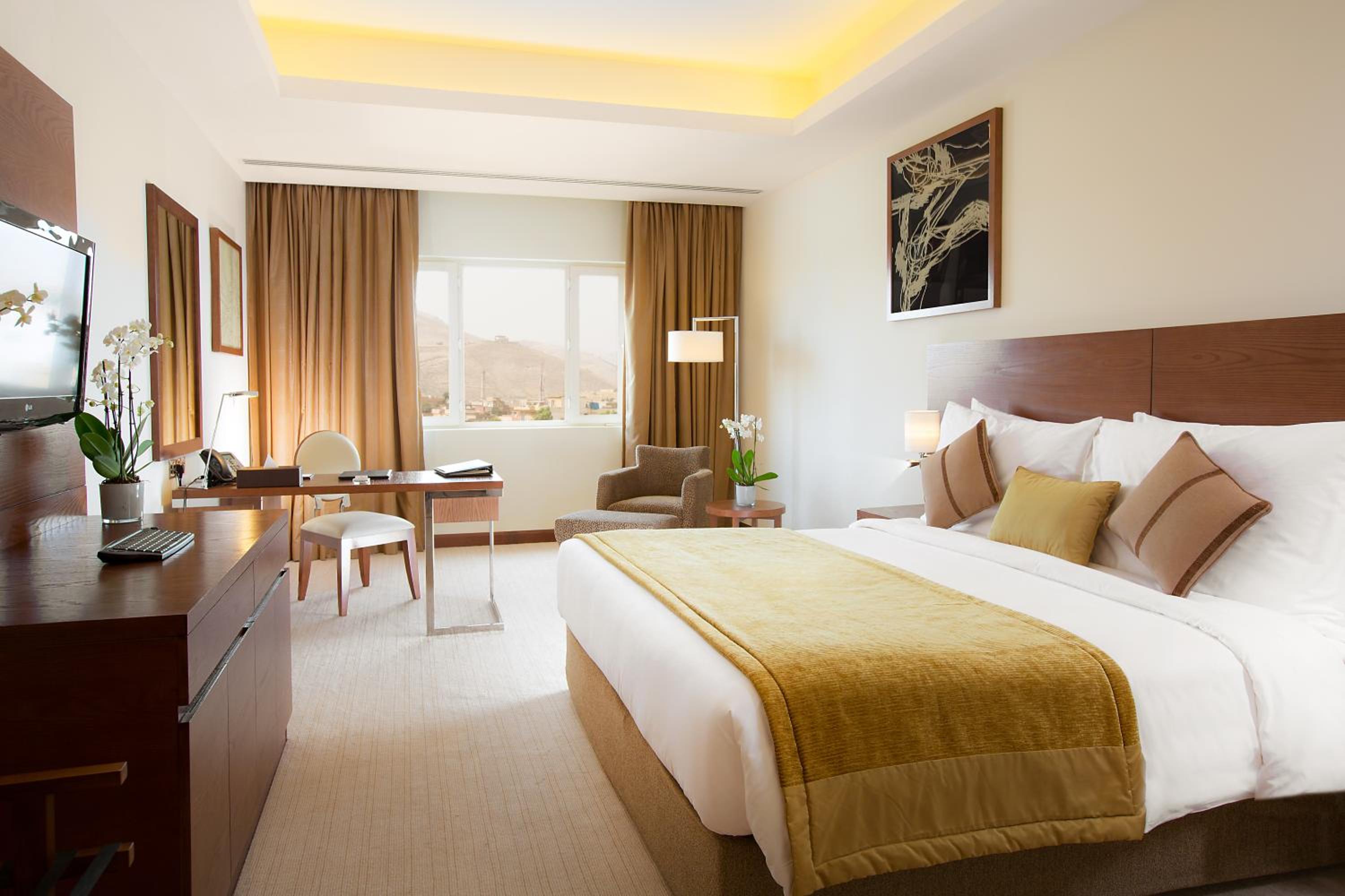Superior King Room - Photo 1
