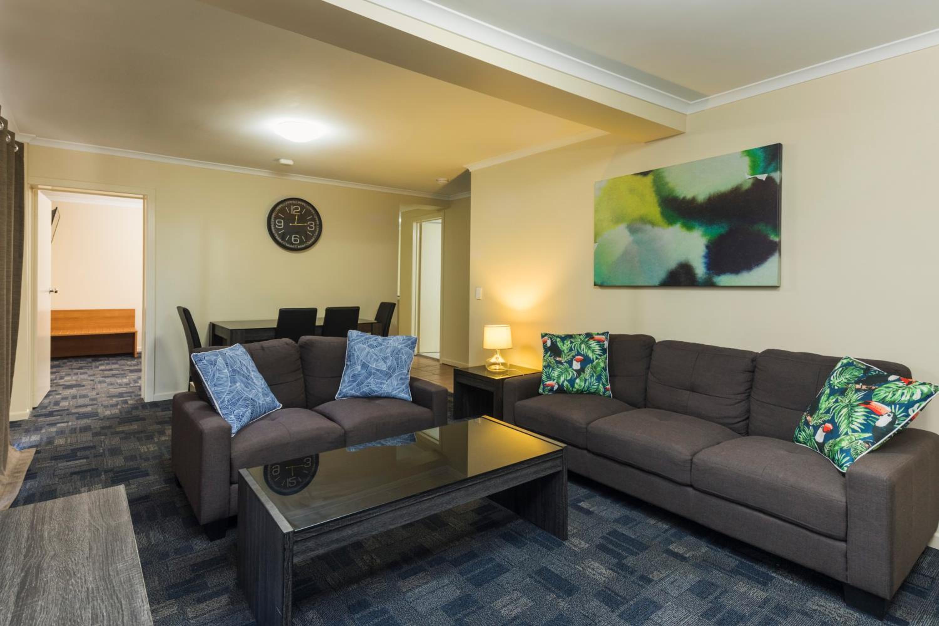 Two-Bedroom Apartment thumbnail 5