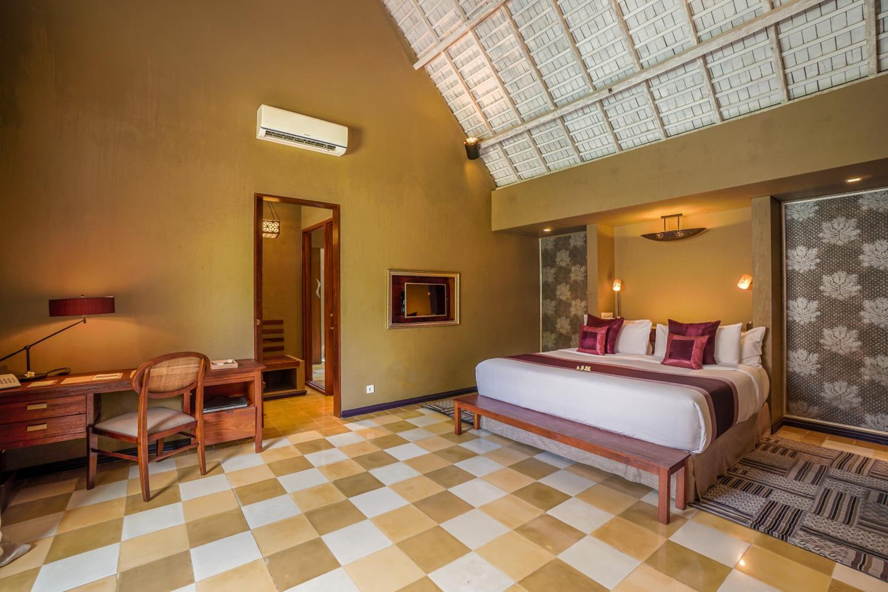 One-Bedroom Villa with Private Pool - Photo 11