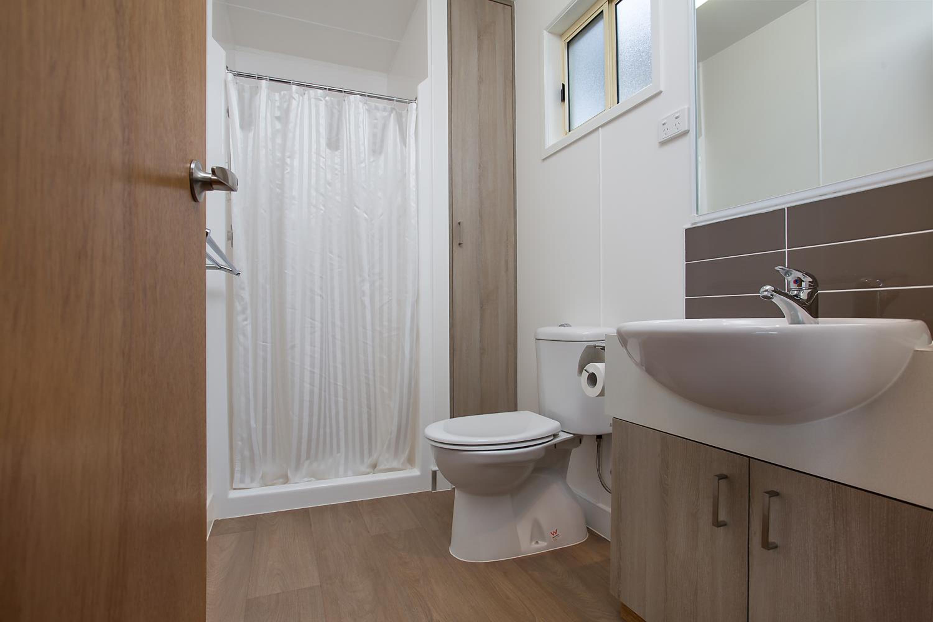 Superior Two Bedroom Villa – sleeps 6 photo 3