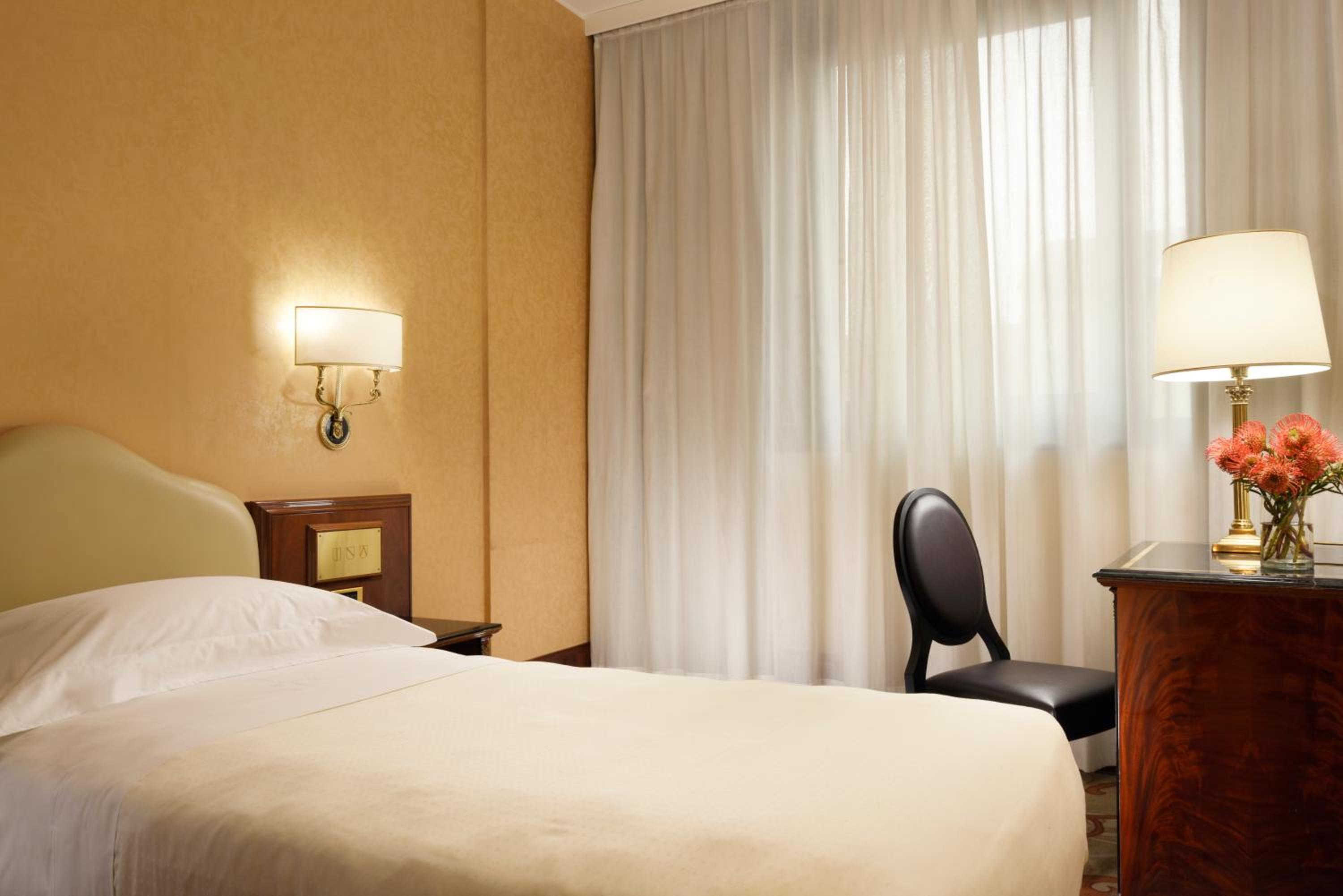 Classic Single Room