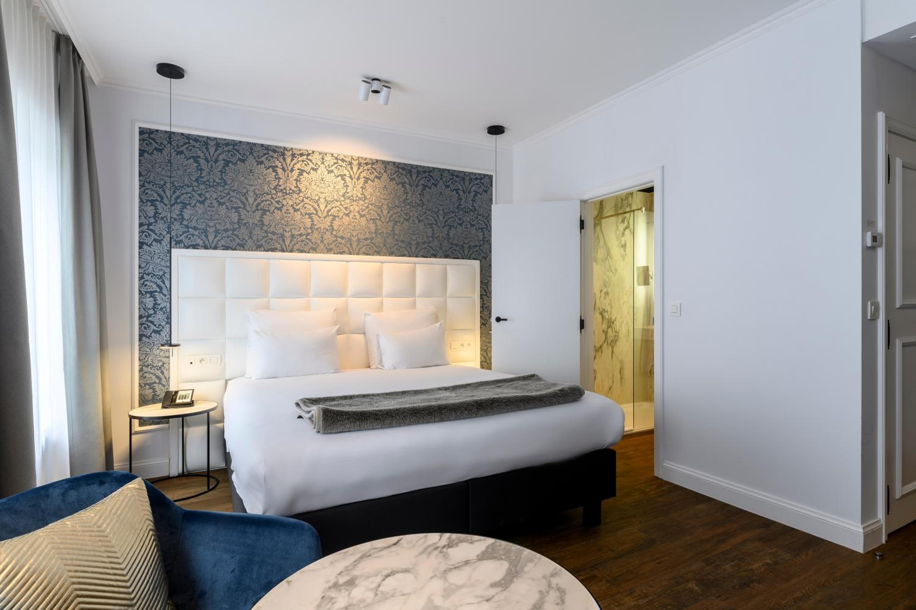 Standard Double Room - Photo 1